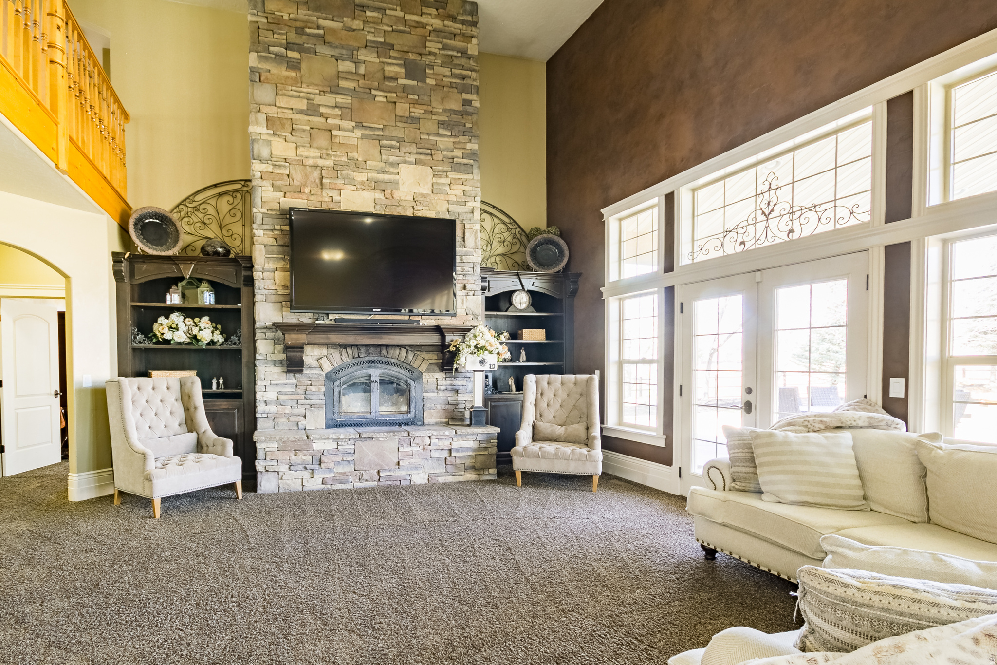 main property photo 12