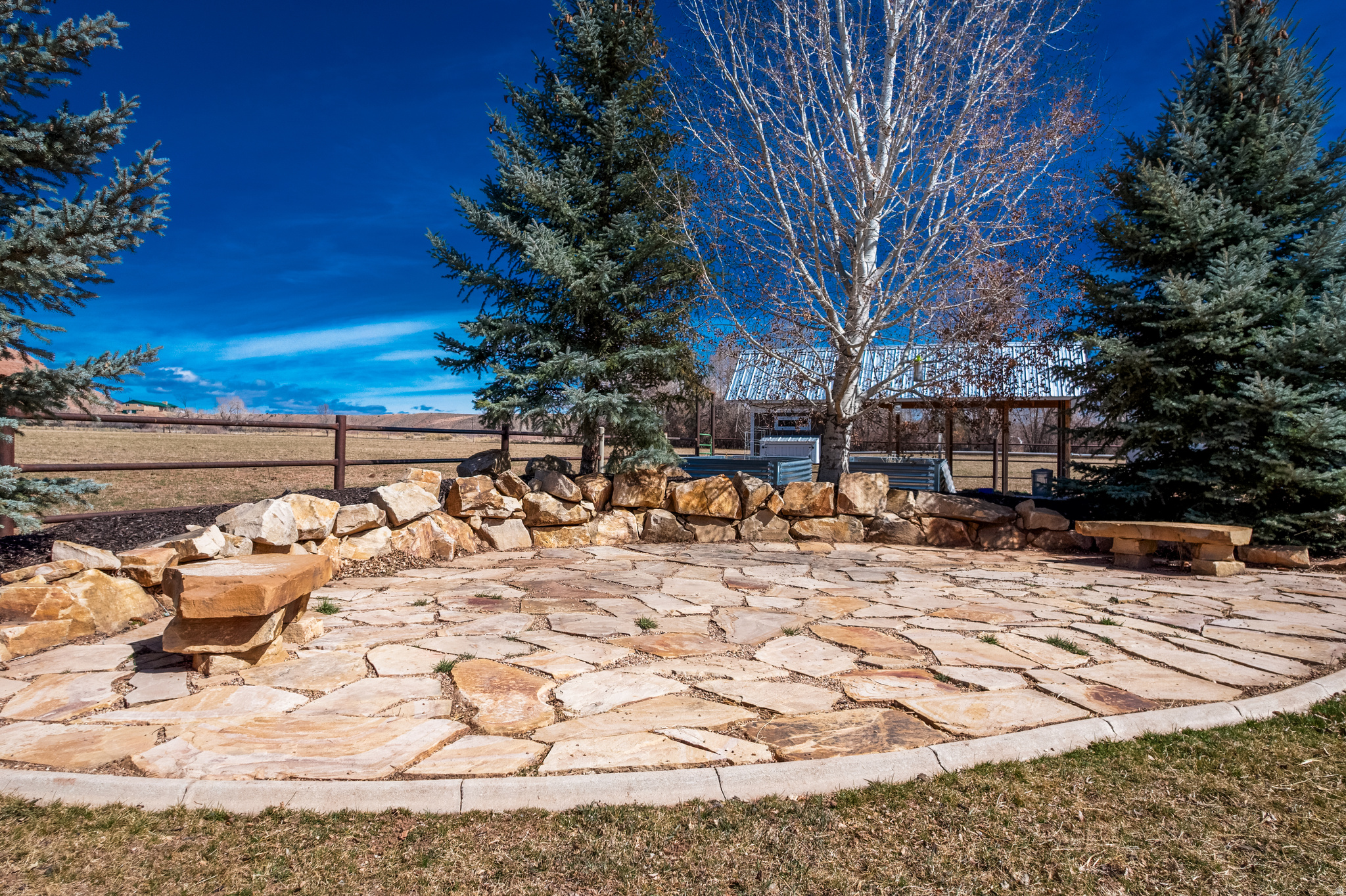main property photo 41