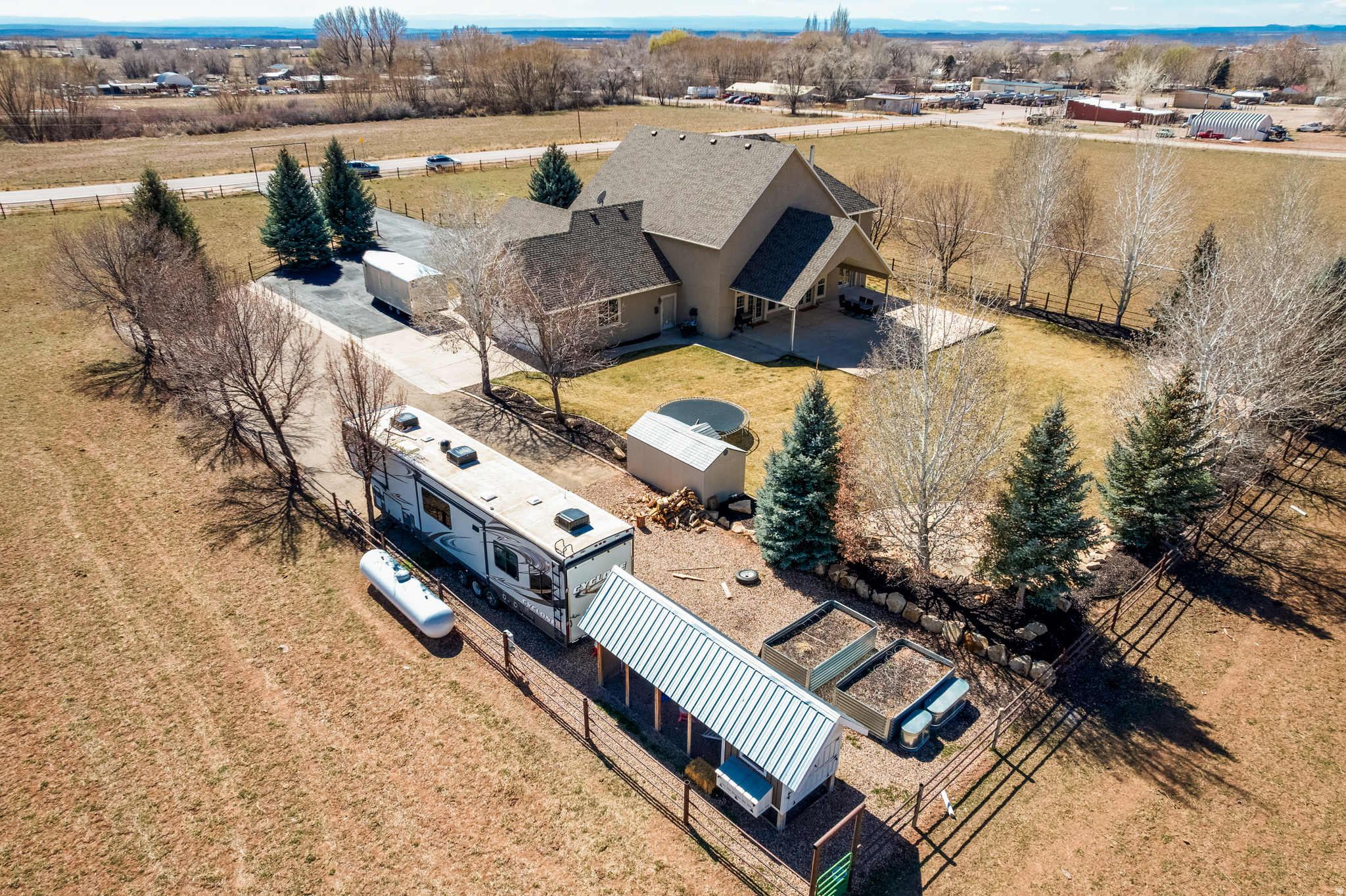 main property photo 47