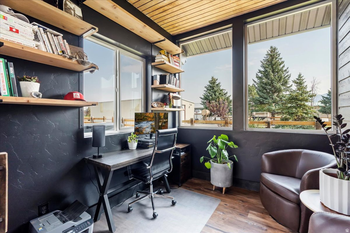 main property photo 45