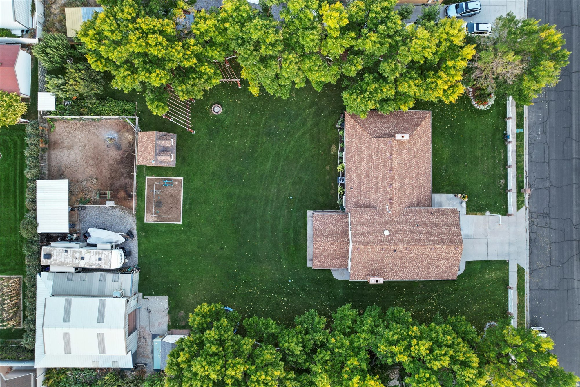 main property photo 57