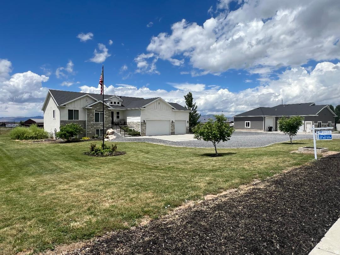 main property photo 90