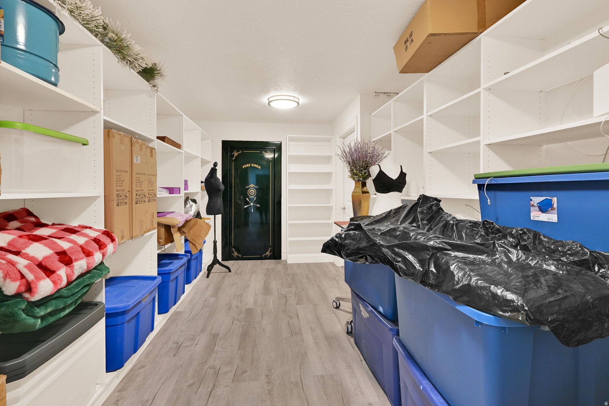 main property photo 75