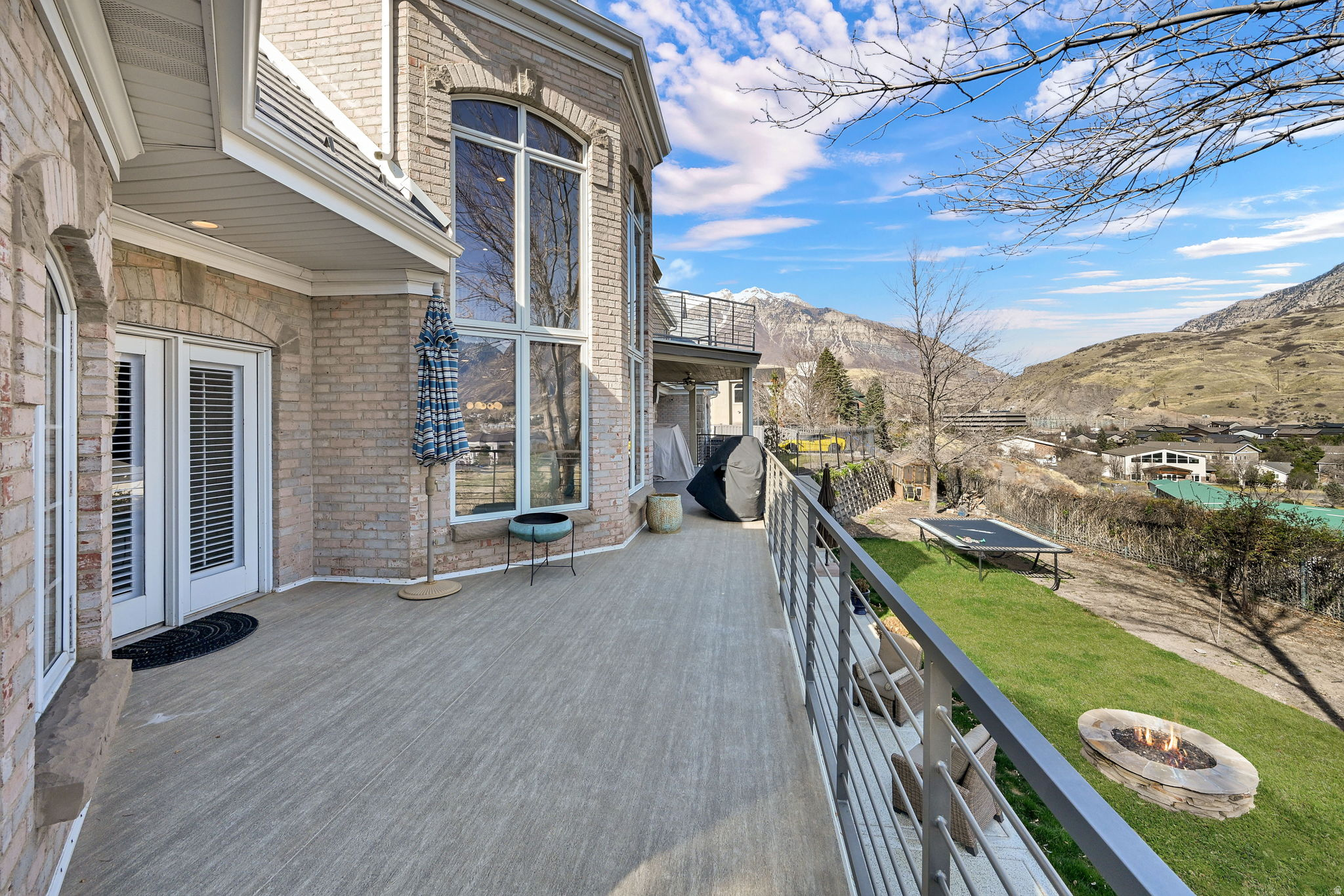 main property photo 78