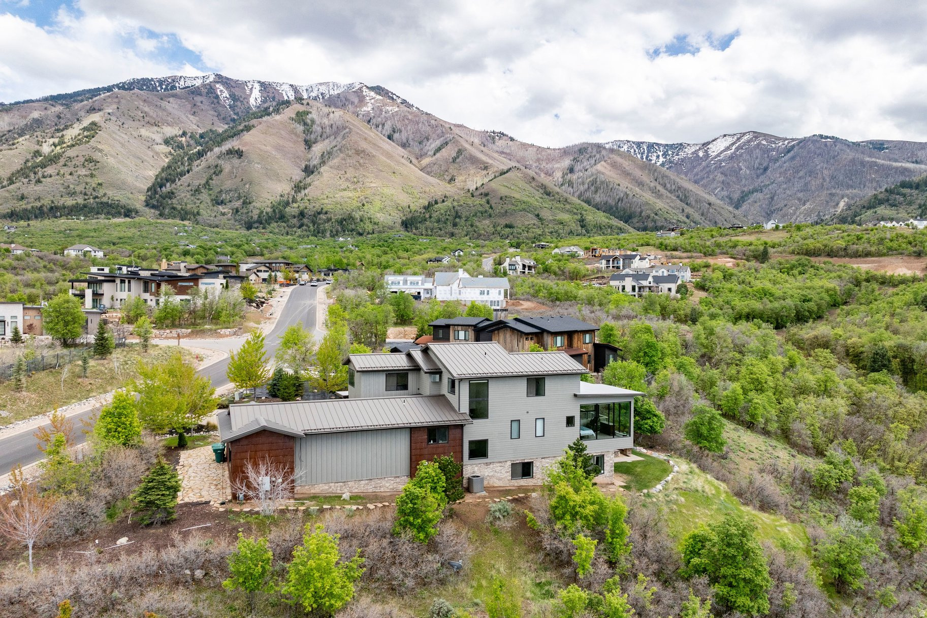 main property photo 59