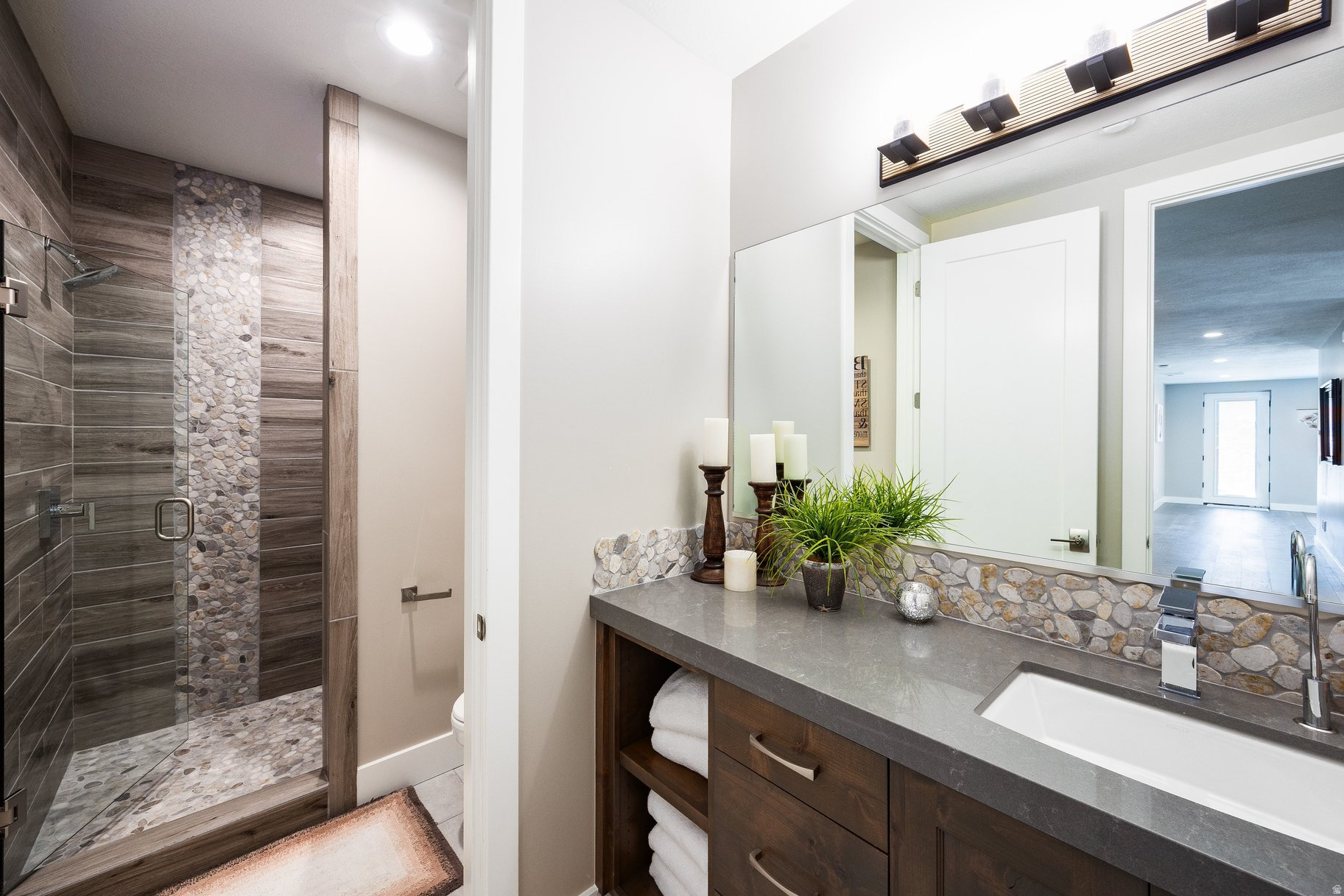 main property photo 73