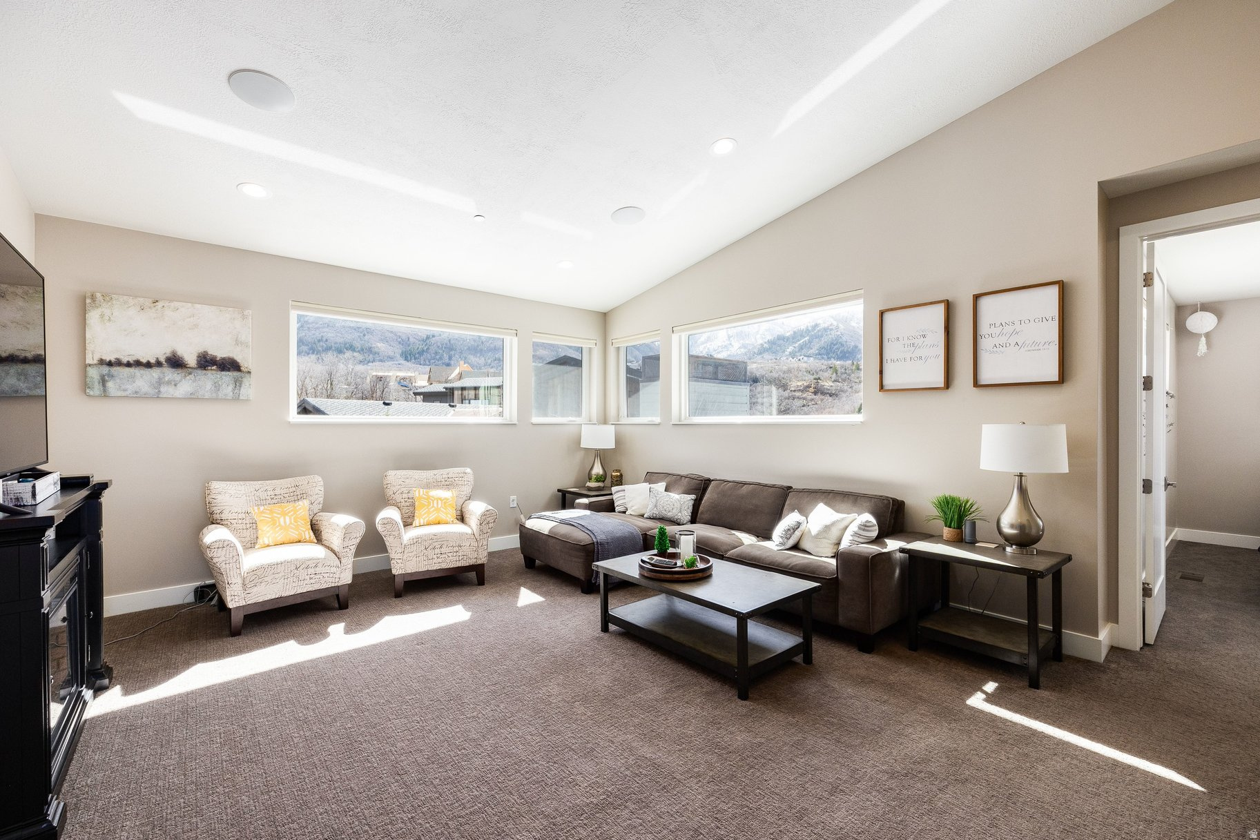 main property photo 83