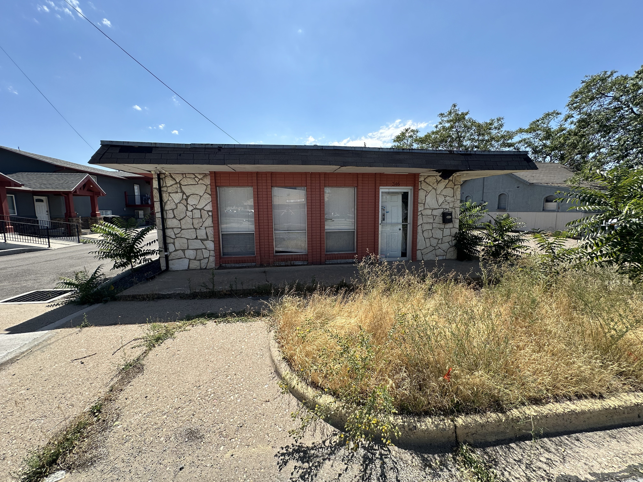 main property photo 22