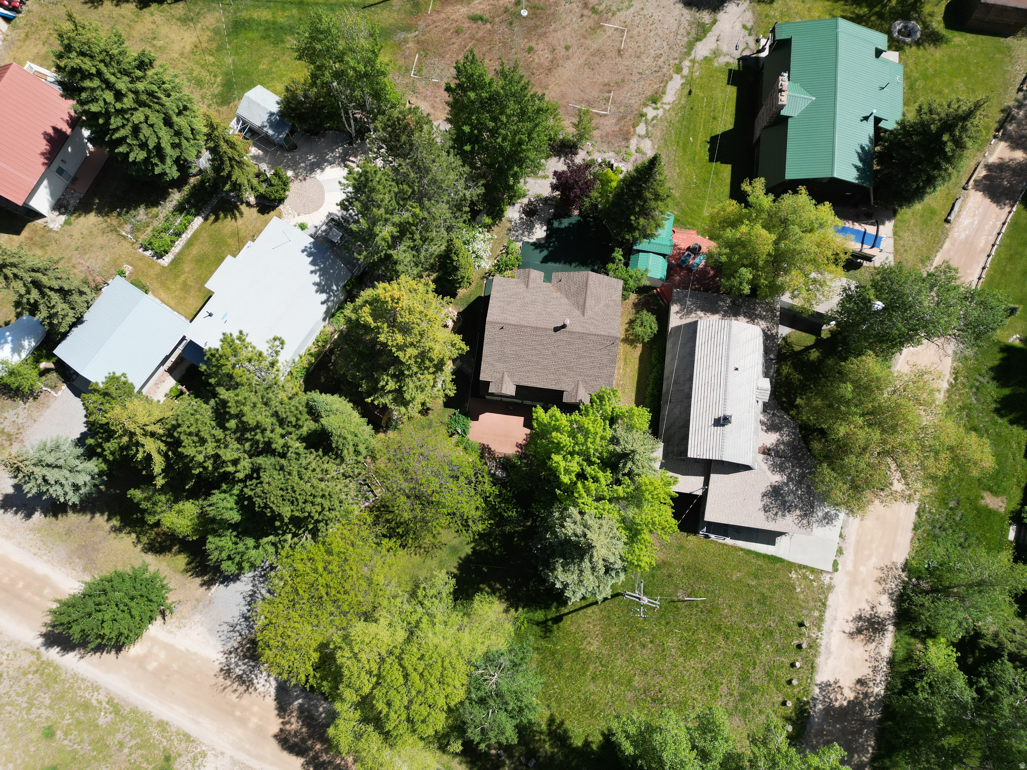 main property photo 32