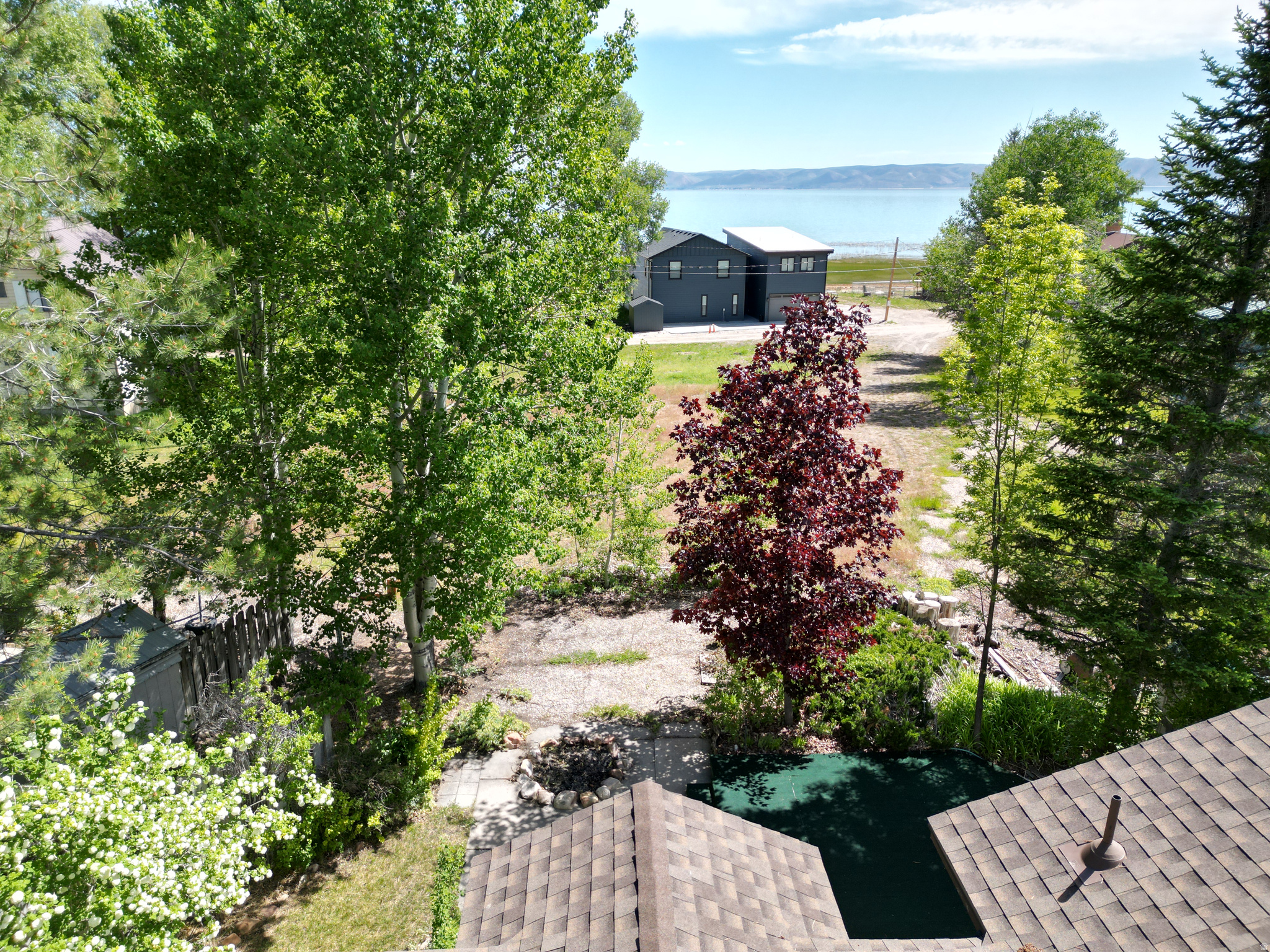 main property photo 33