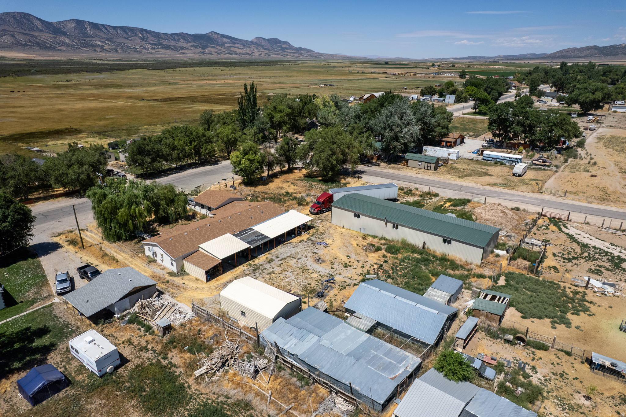 main property photo 7