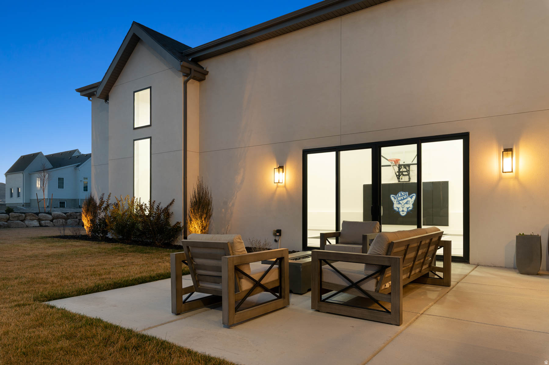 main property photo 45