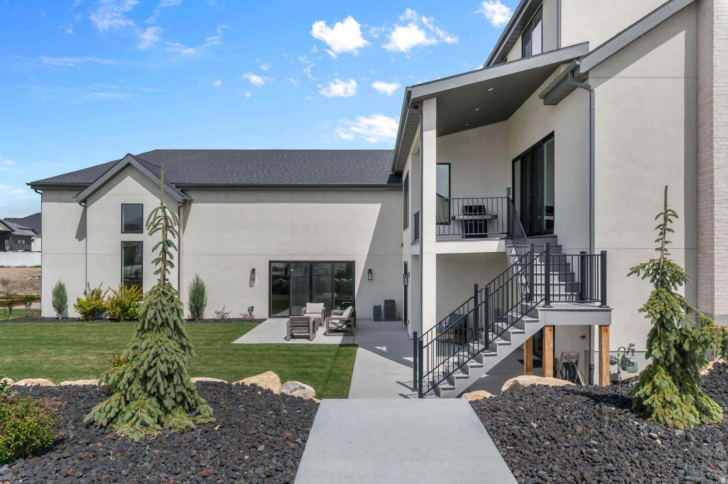 main property photo 48