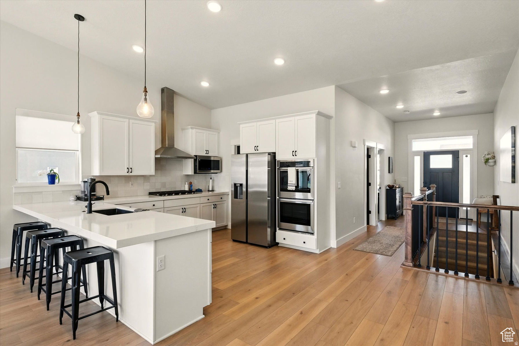 main property photo 7