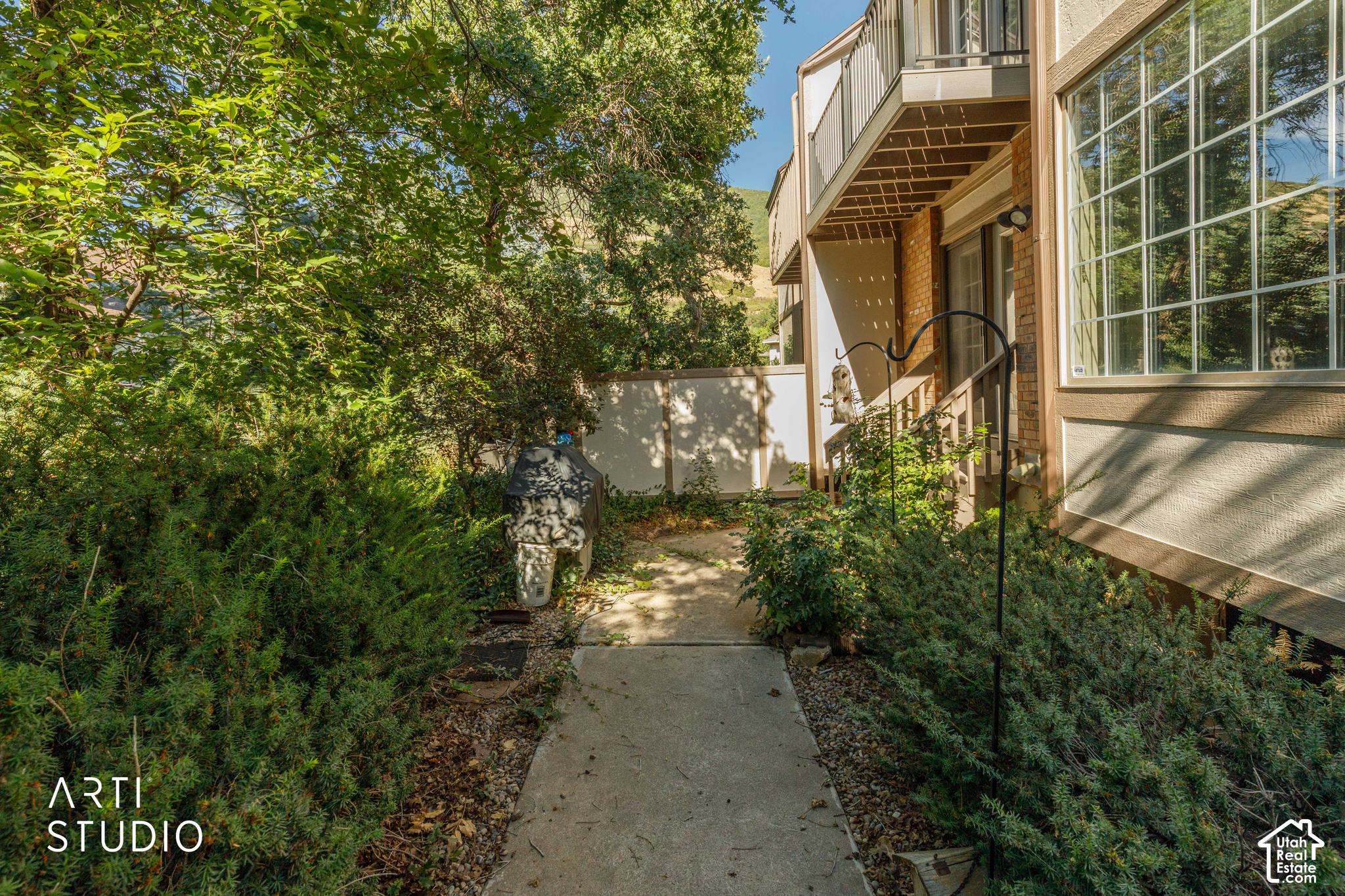 main property photo 75