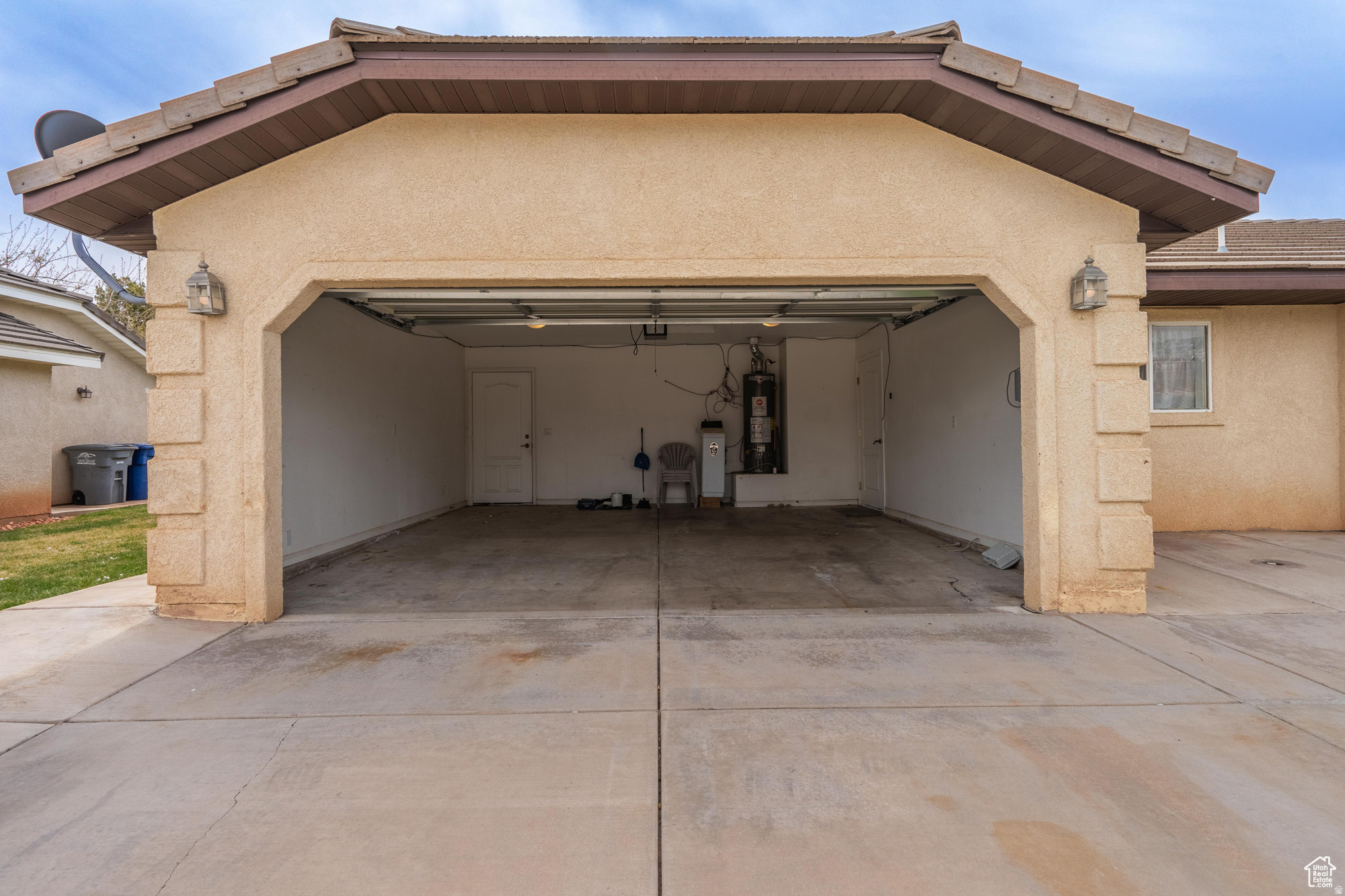 main property photo 67