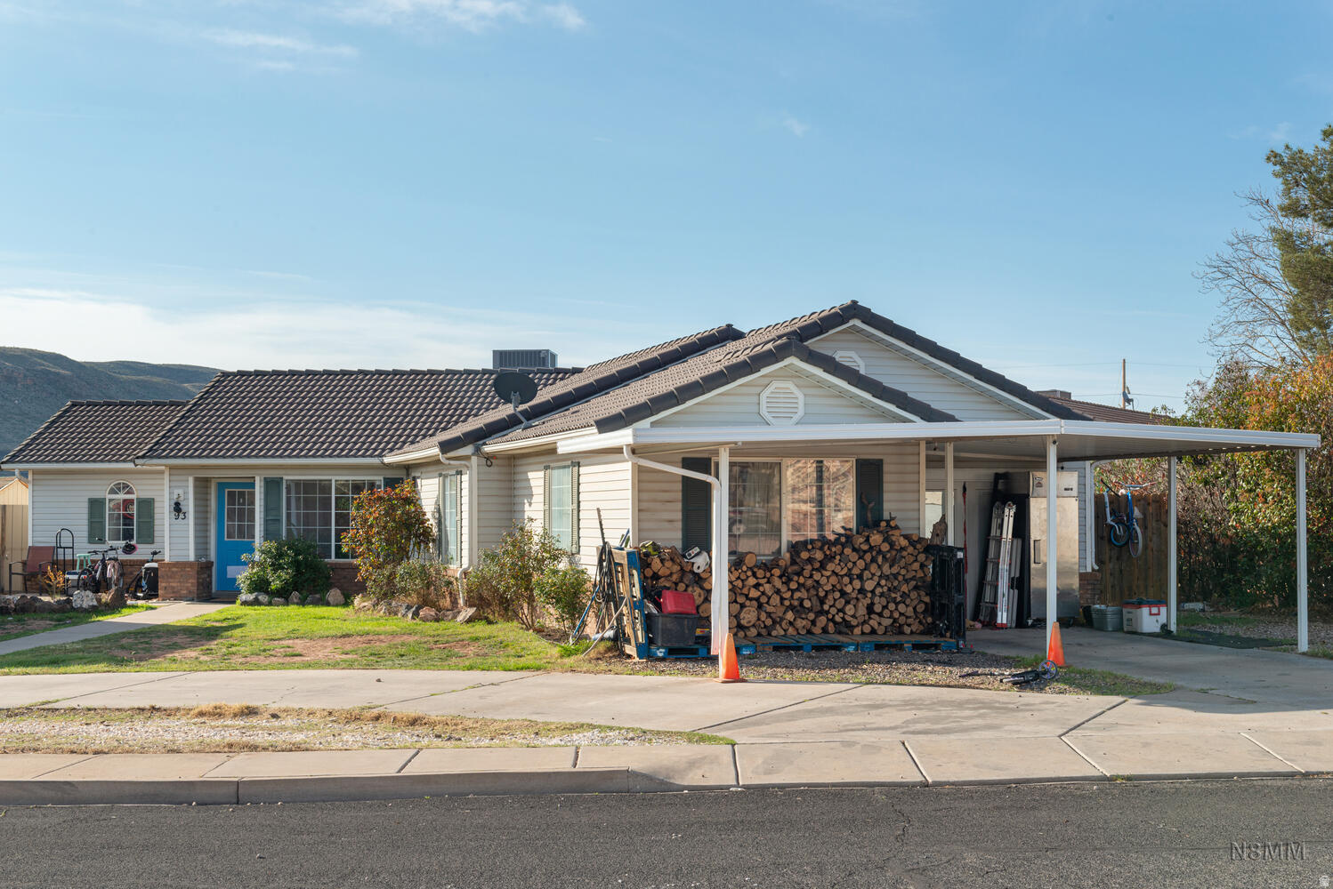 main property photo 1