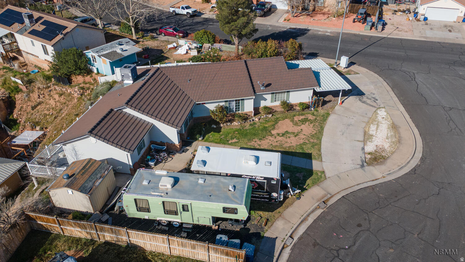 main property photo 33