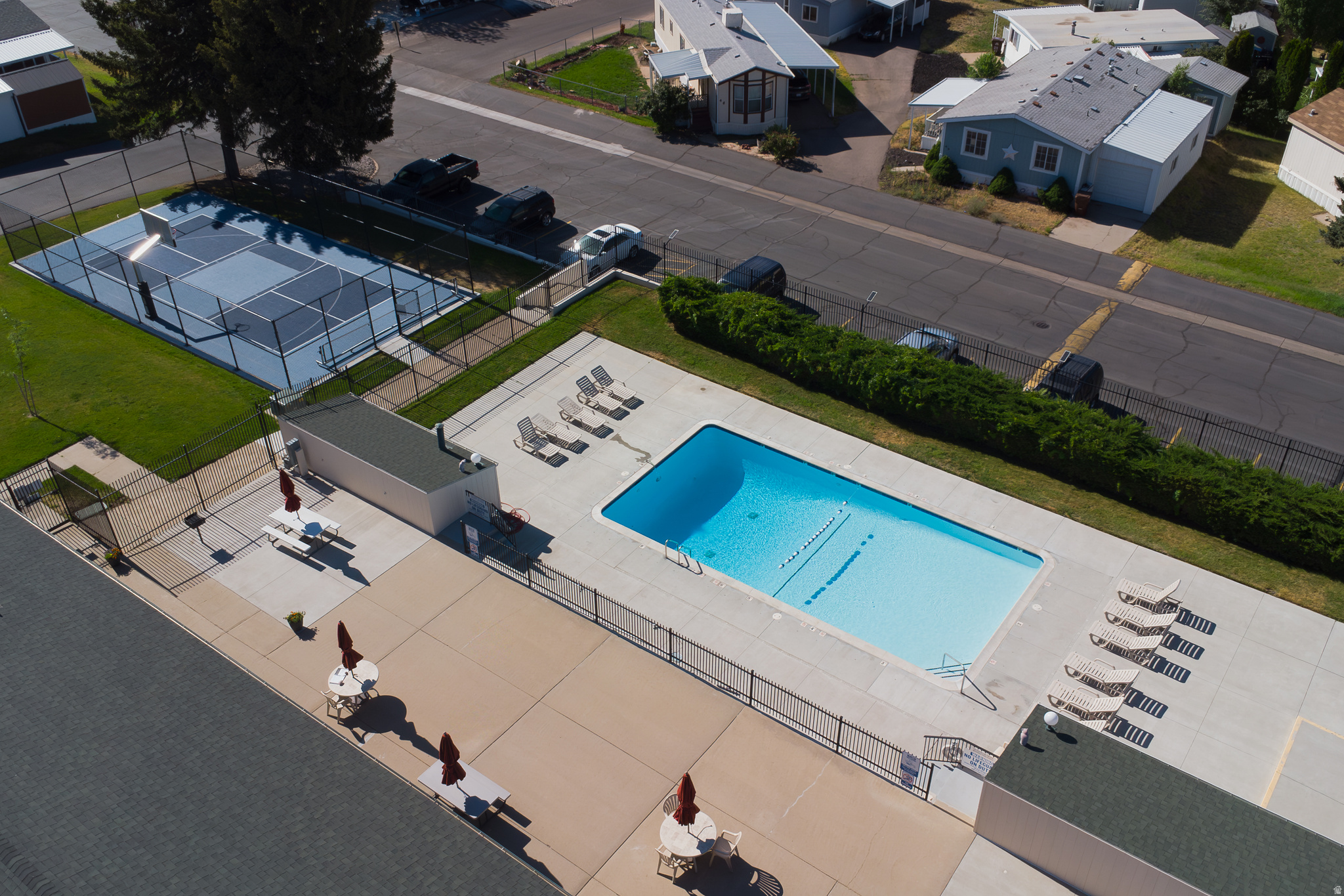 main property photo 18