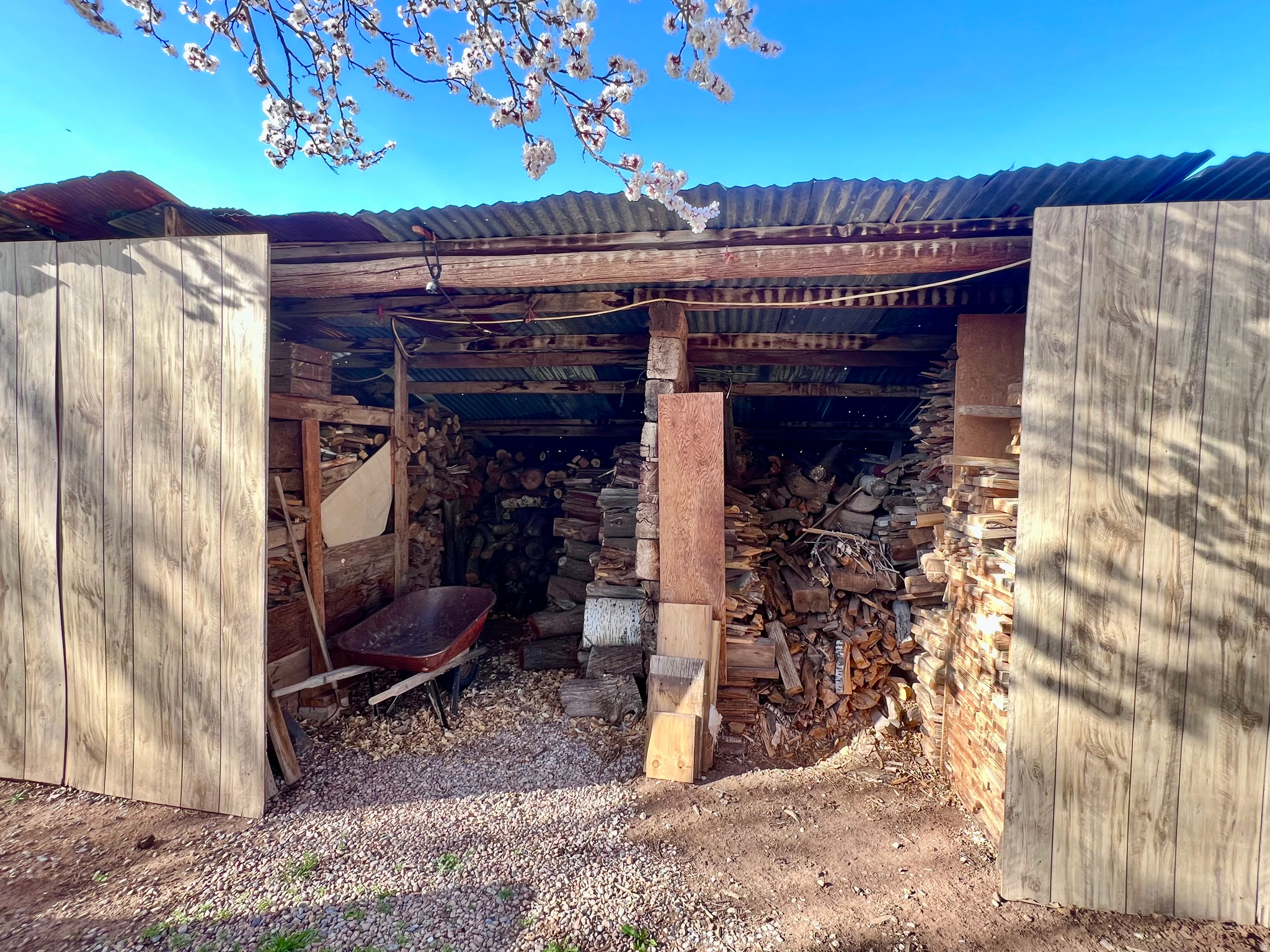 main property photo 30