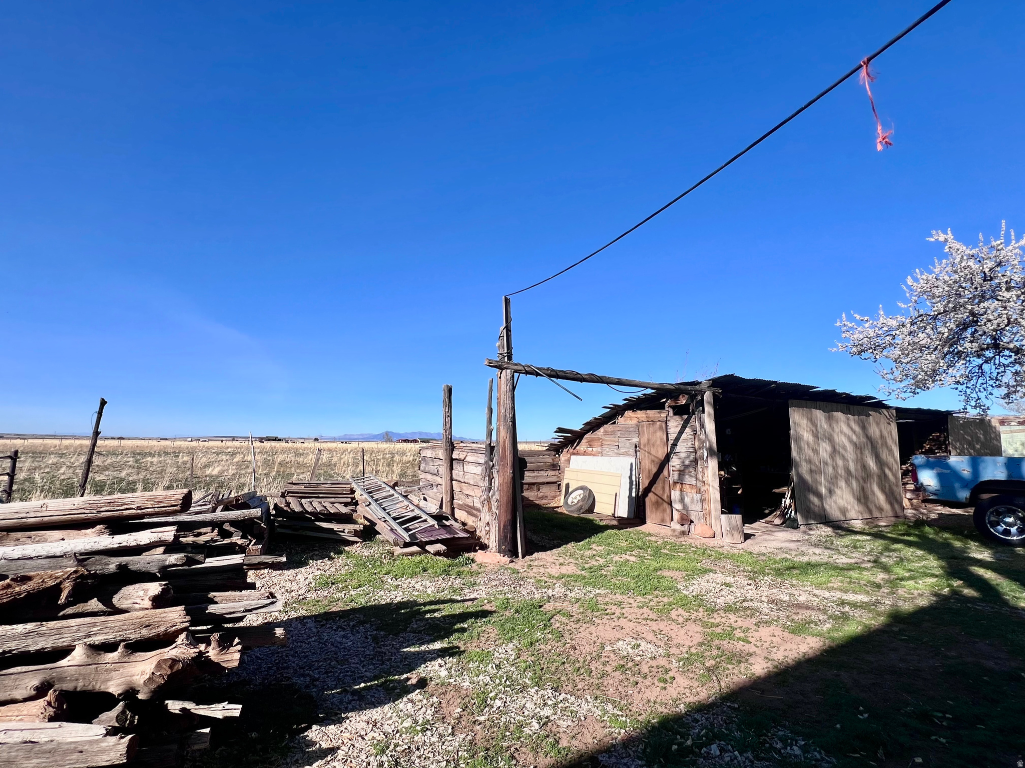 main property photo 33