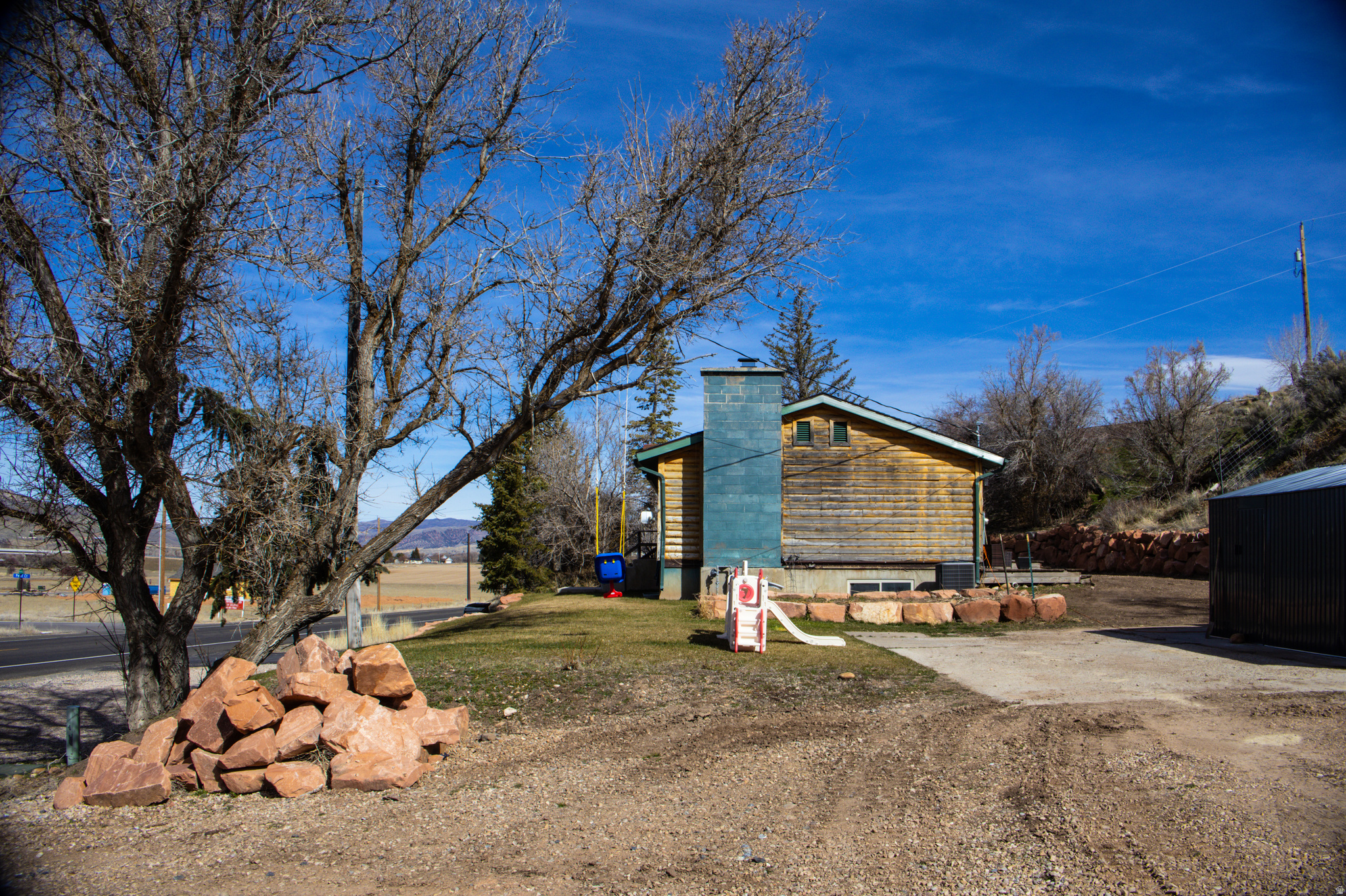 main property photo 8