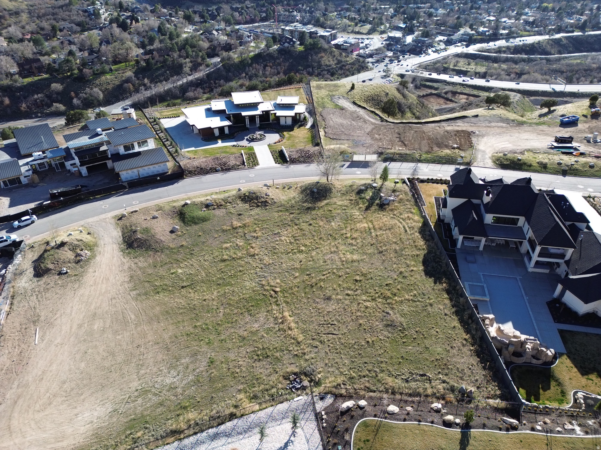 main property photo 17