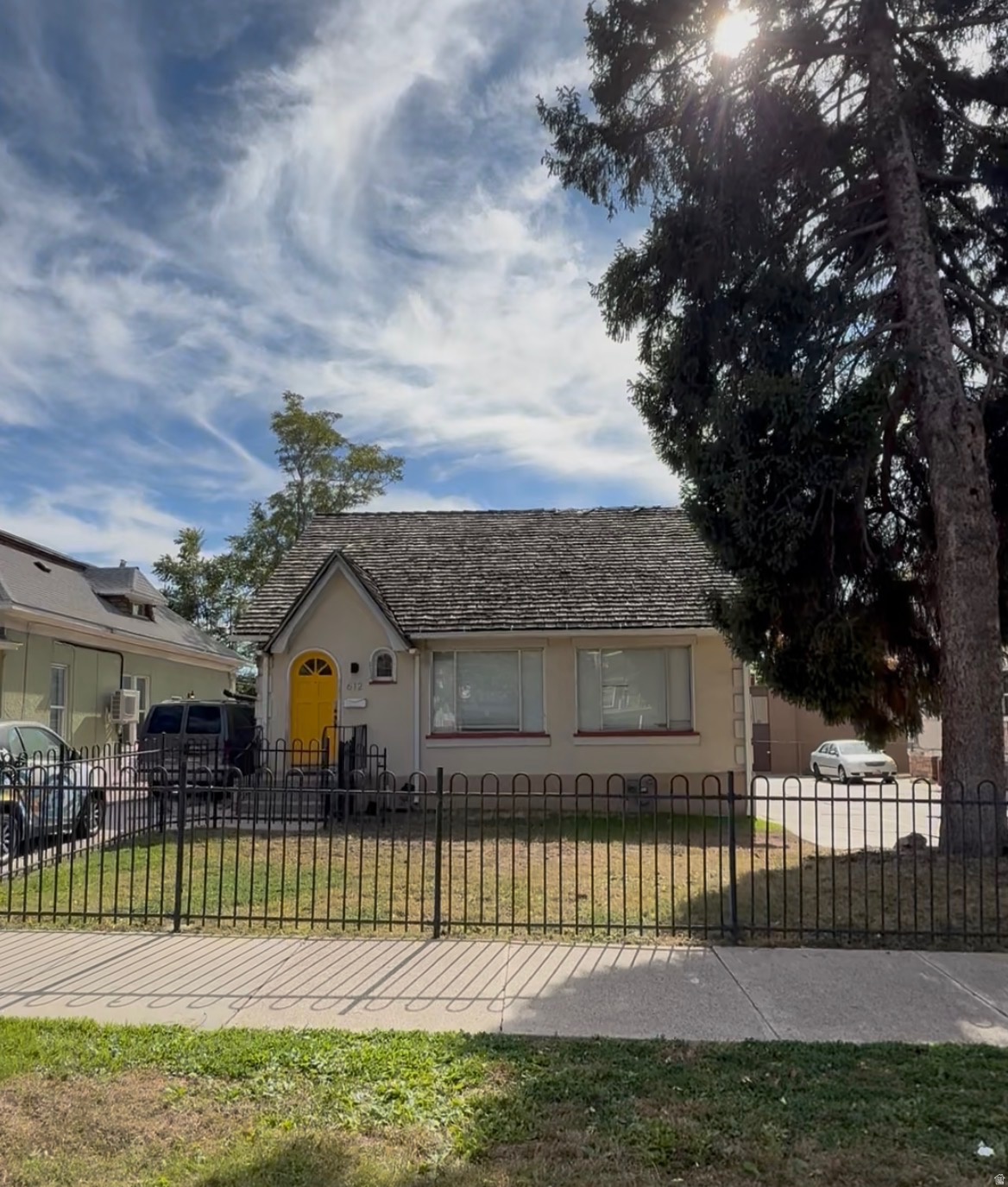 main property photo 23