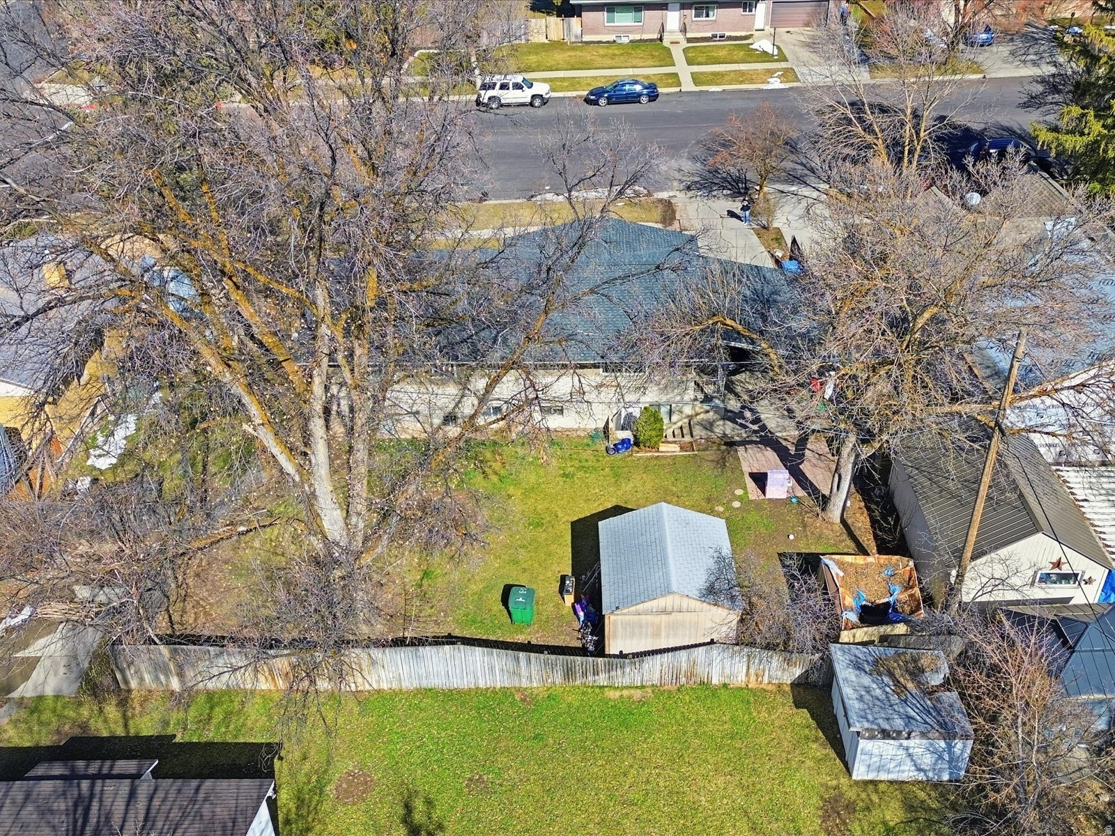 main property photo 33