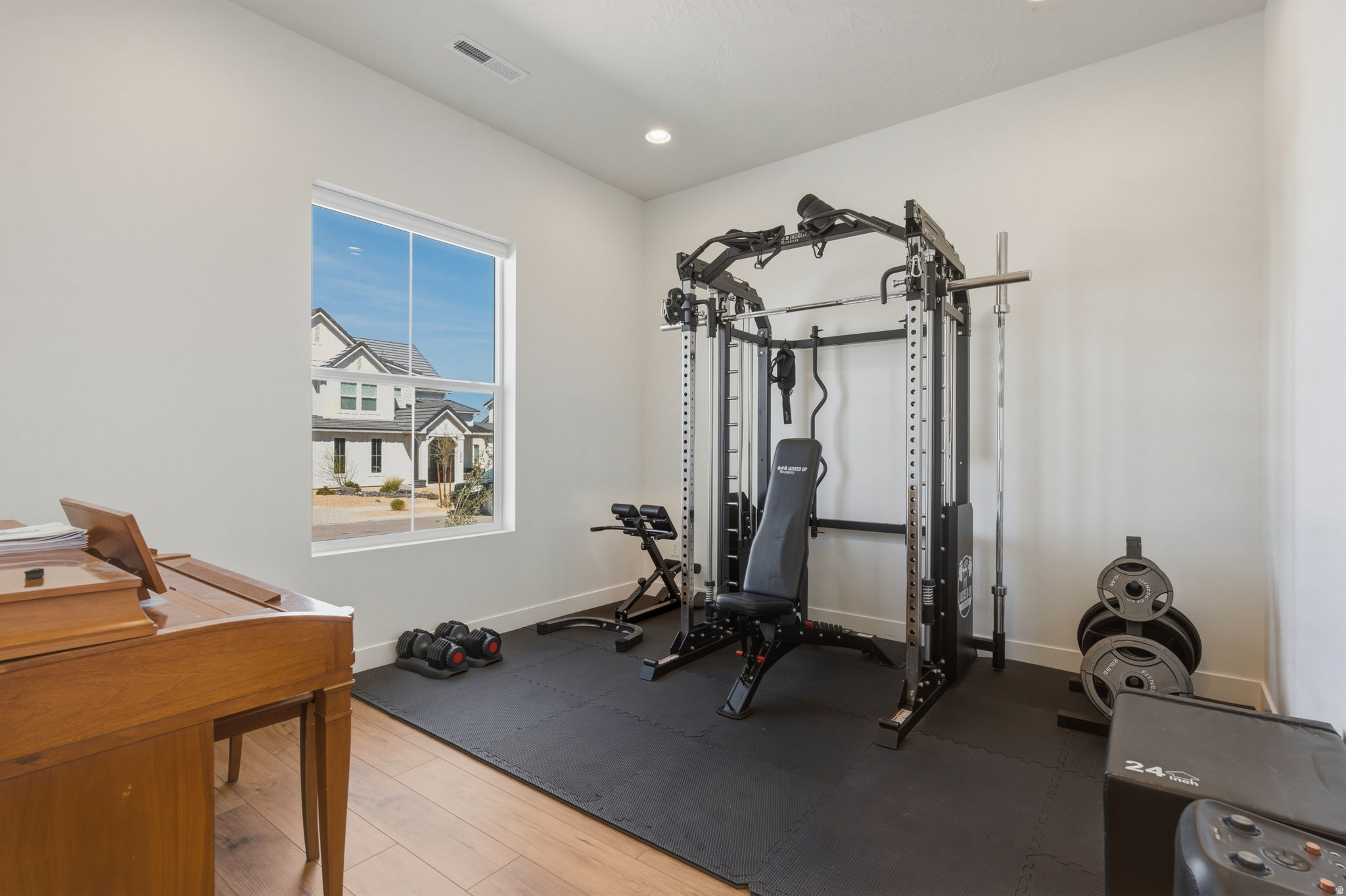 main property photo 9