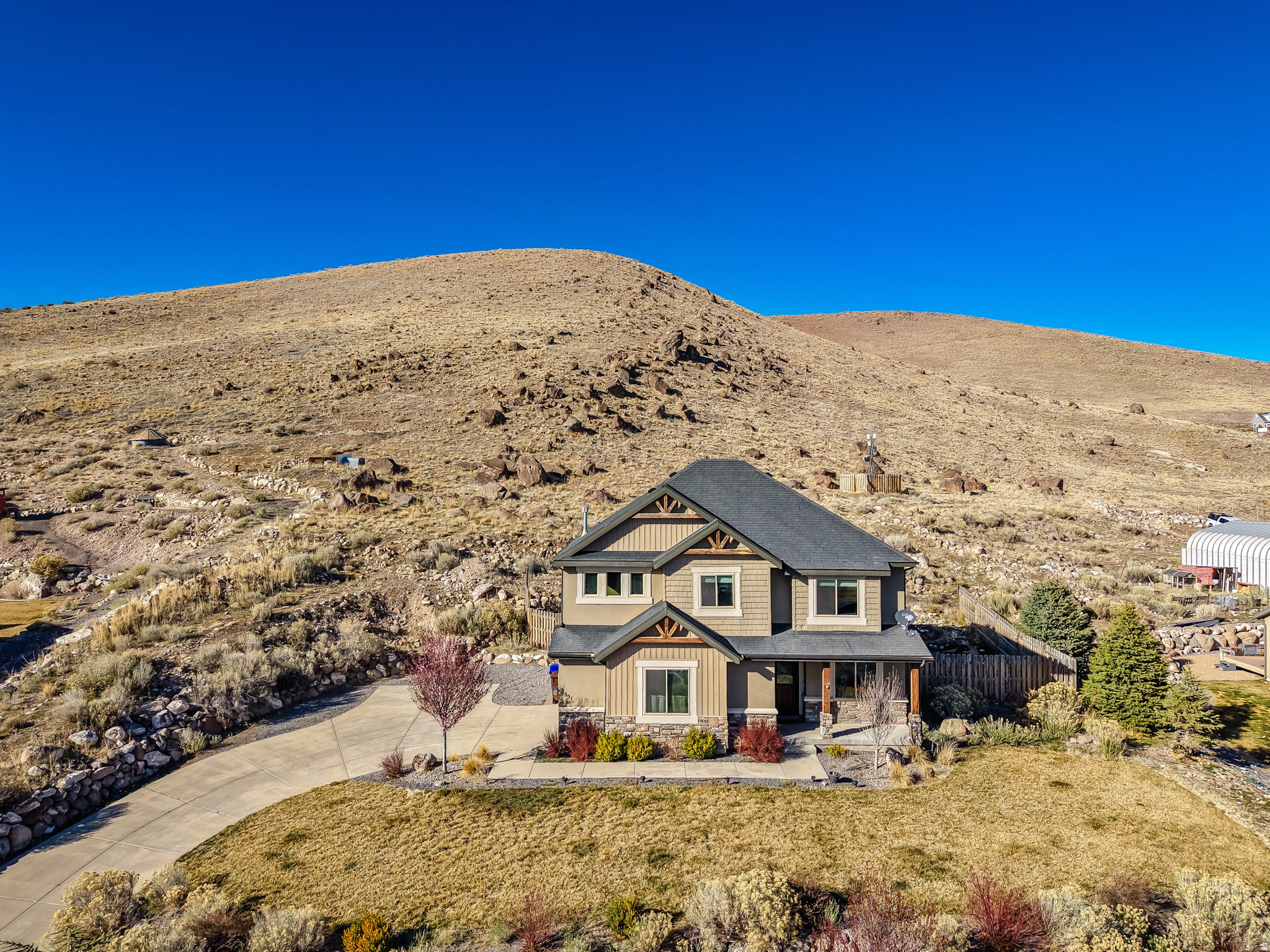 main property photo 32
