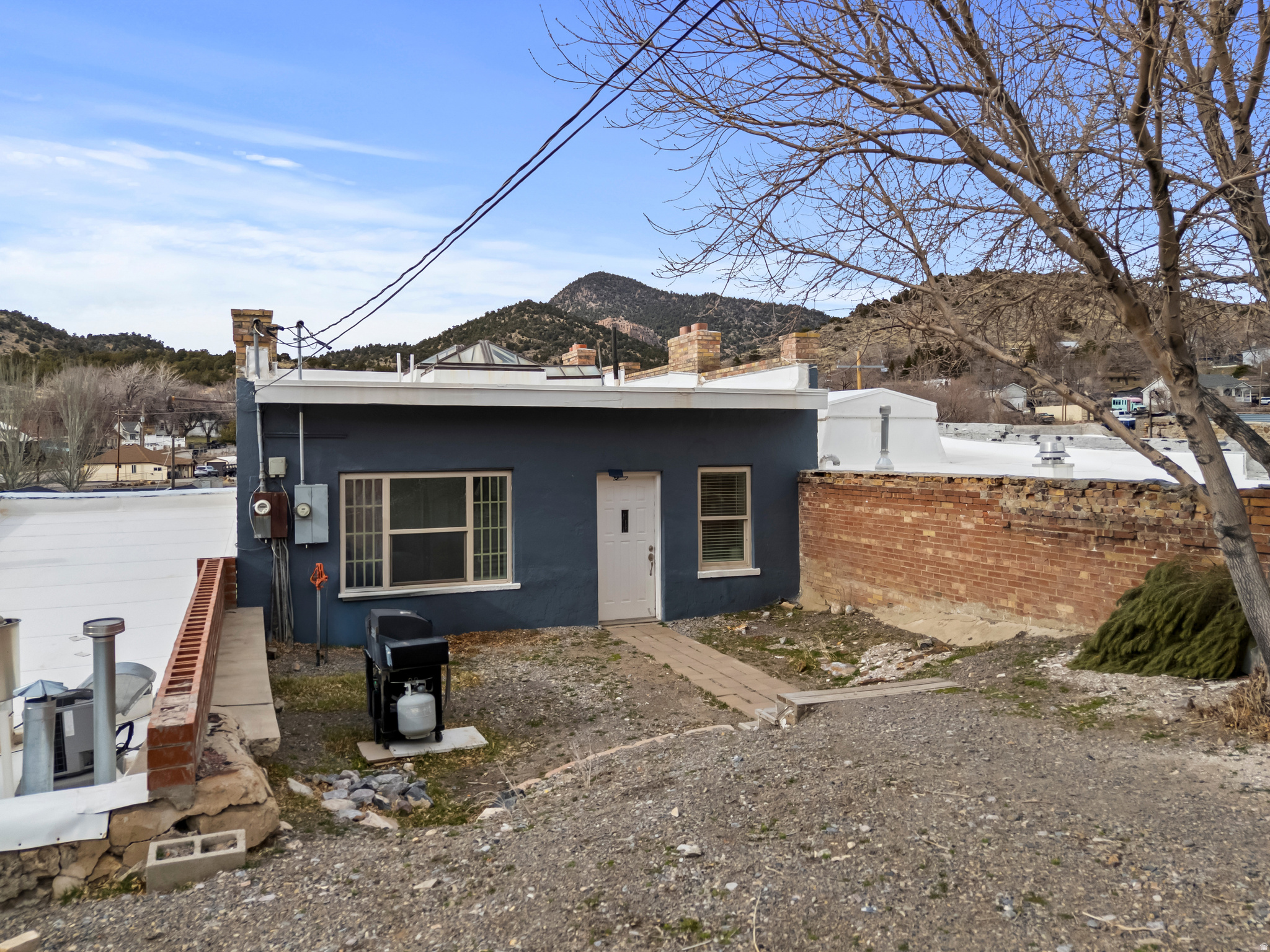 main property photo 13