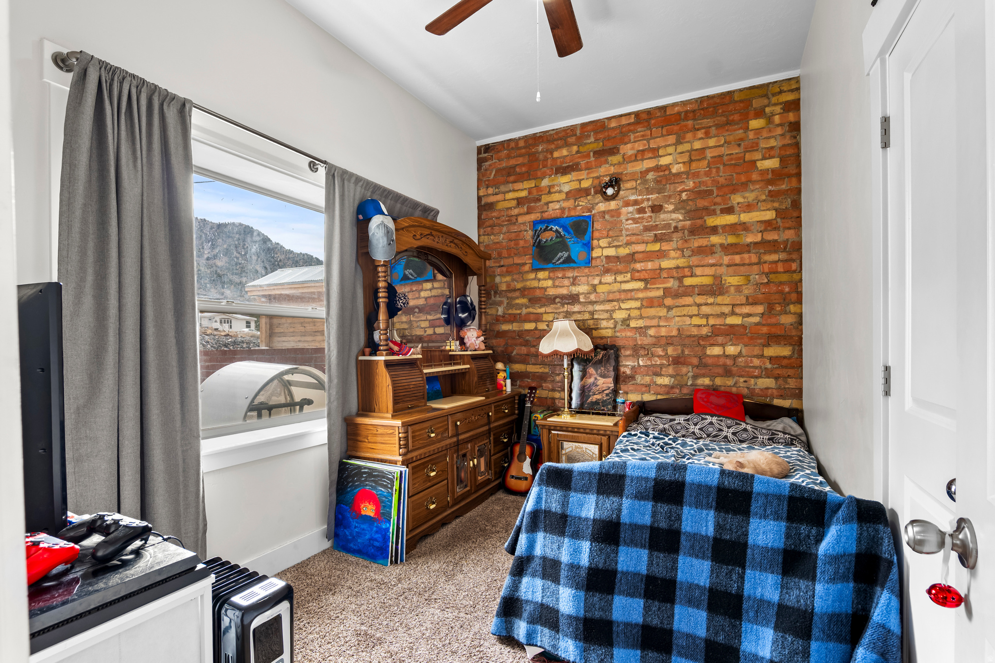 main property photo 19