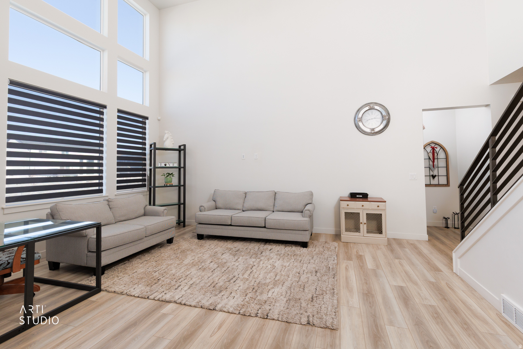 main property photo 11
