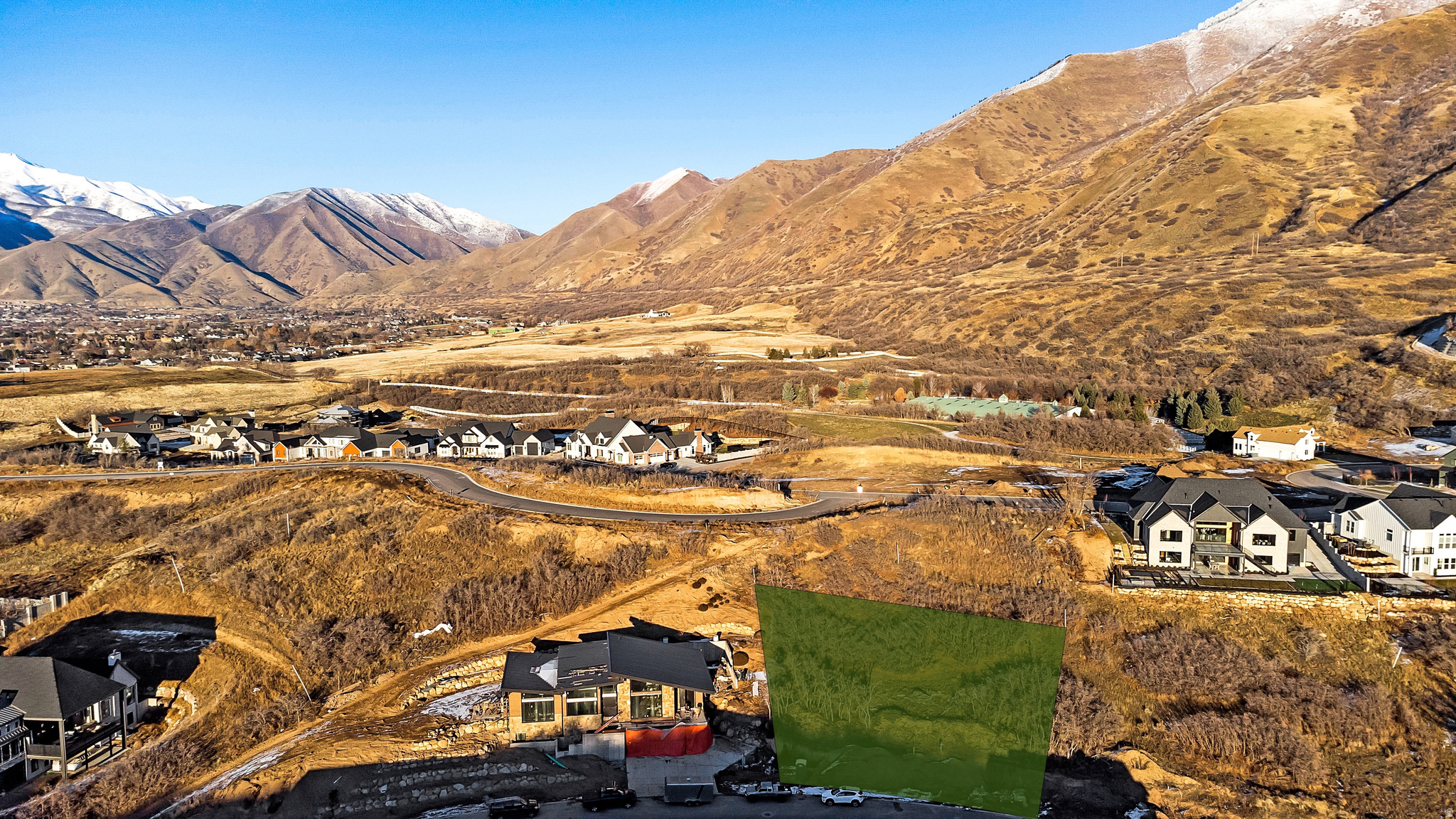 main property photo 25