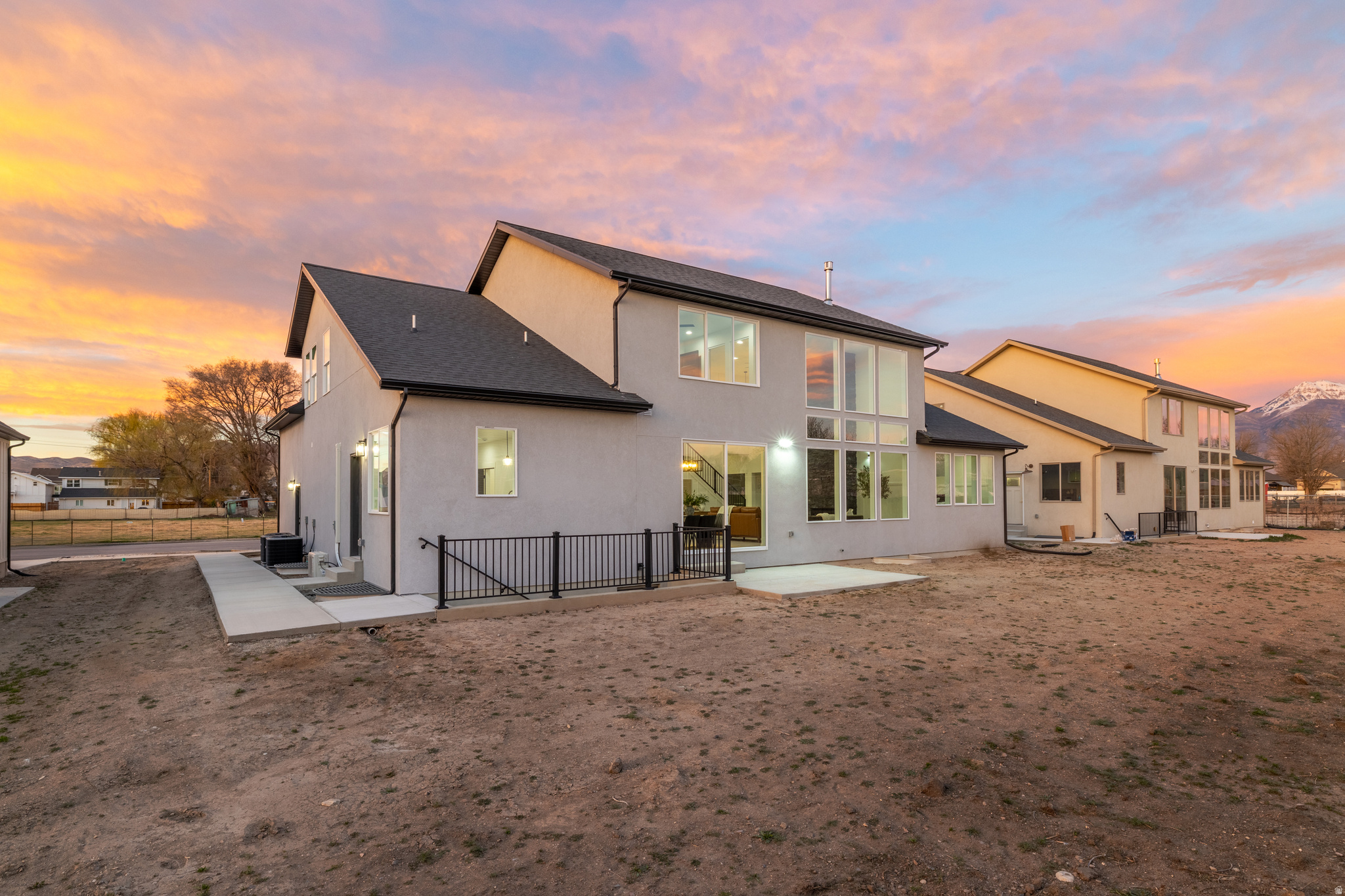 main property photo 25