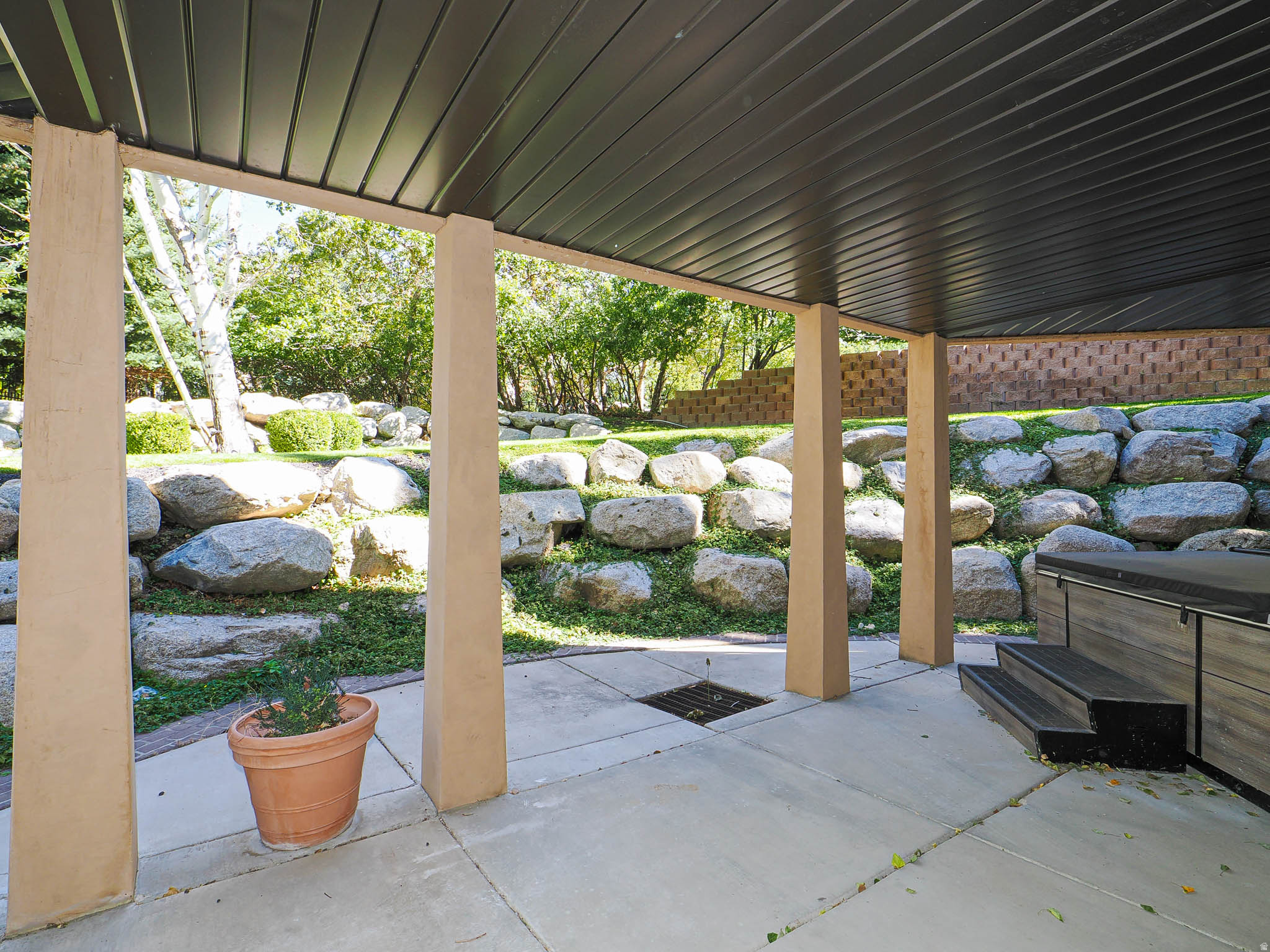 main property photo 109