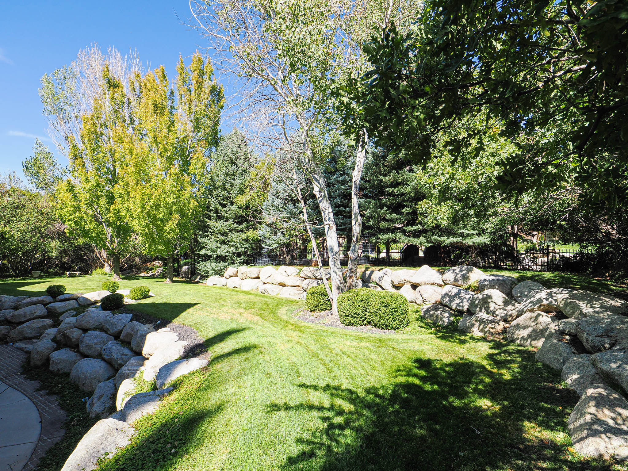 main property photo 19