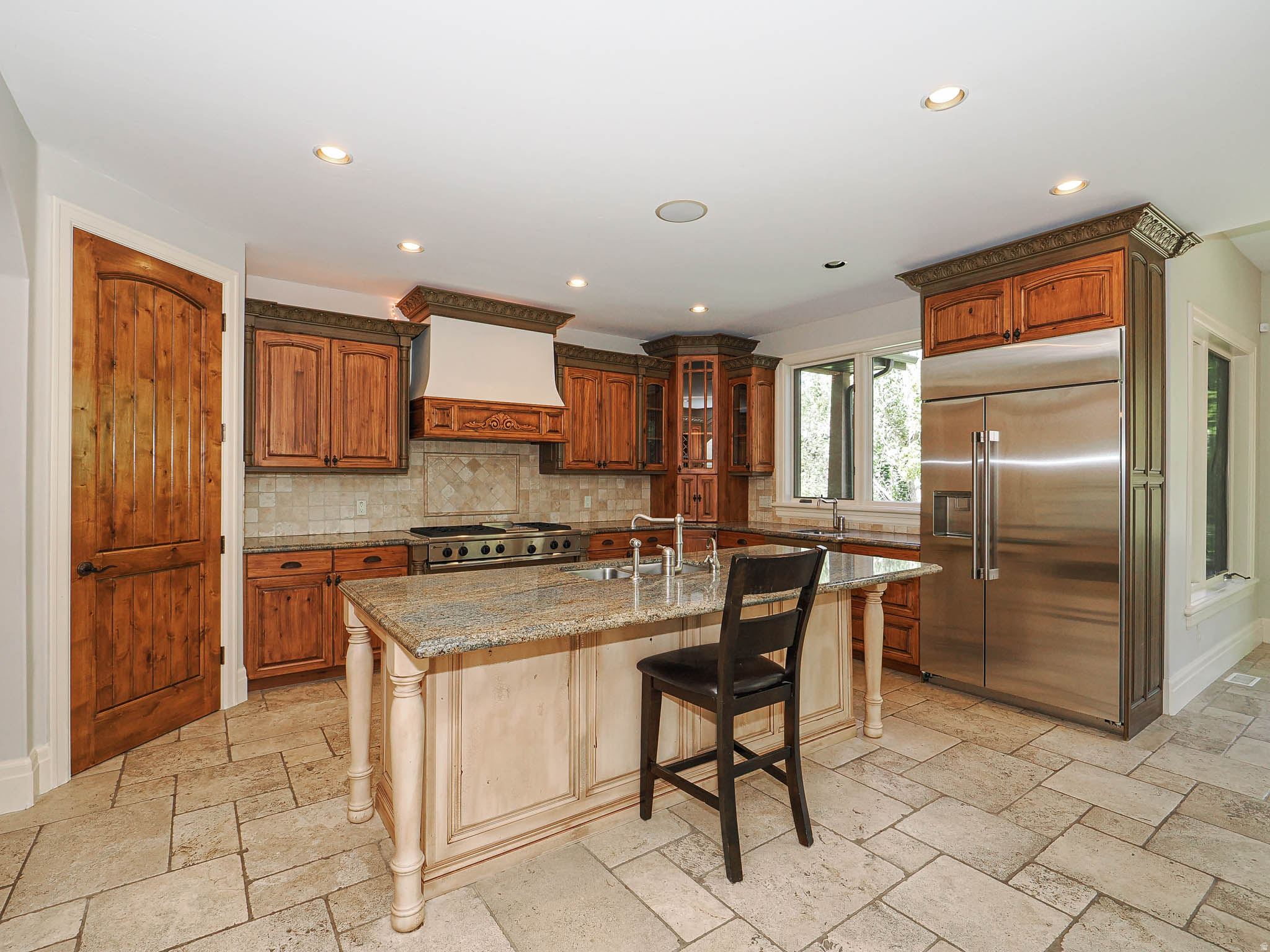 main property photo 45