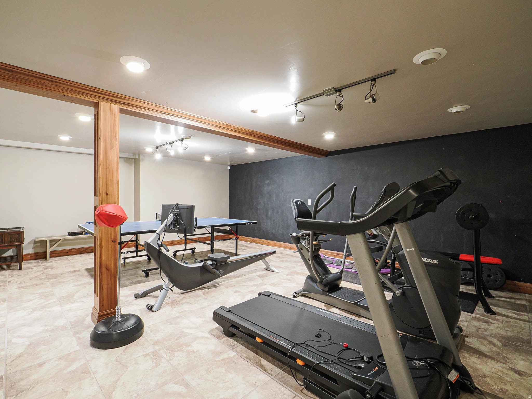 main property photo 89
