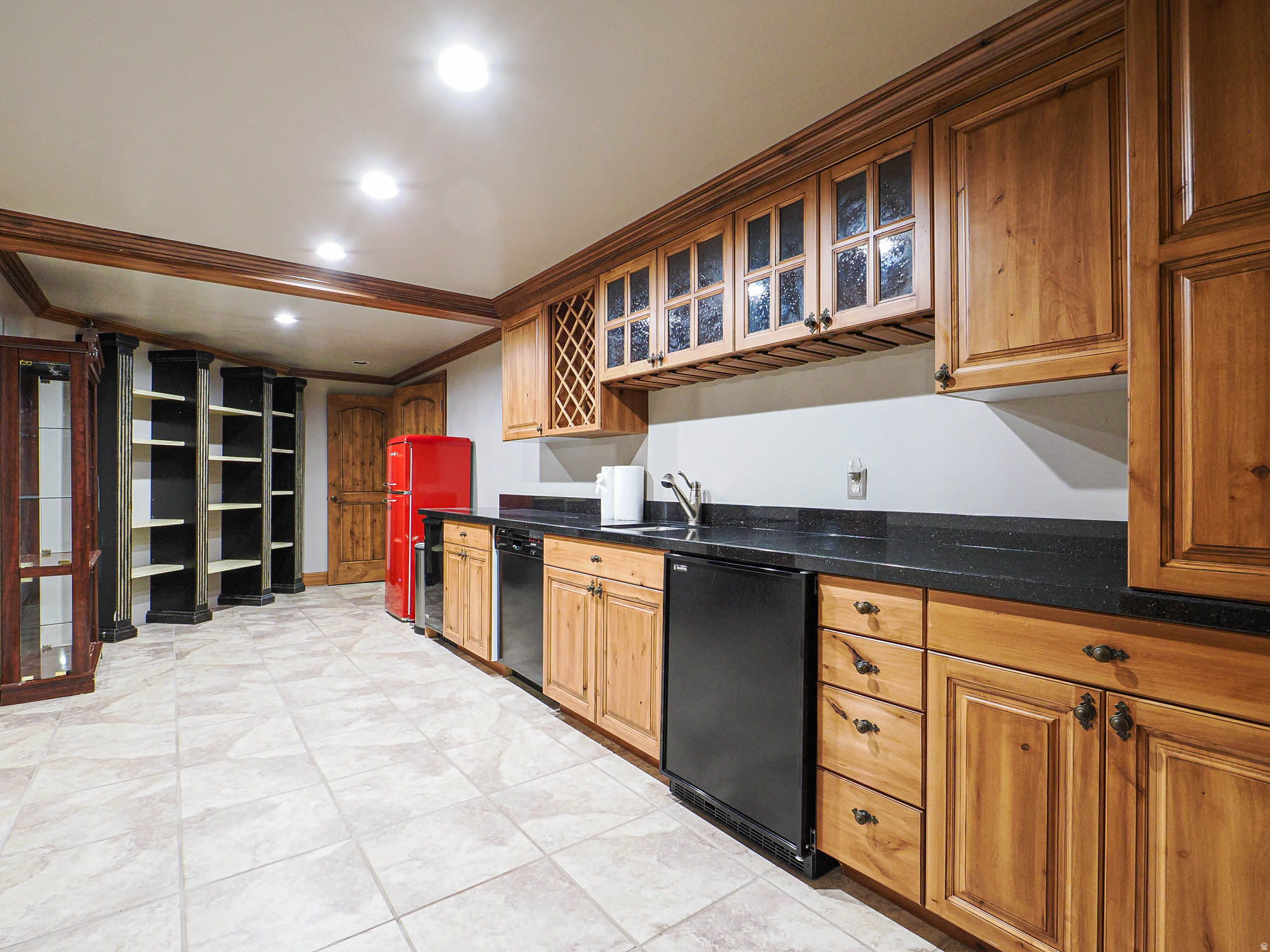 main property photo 94