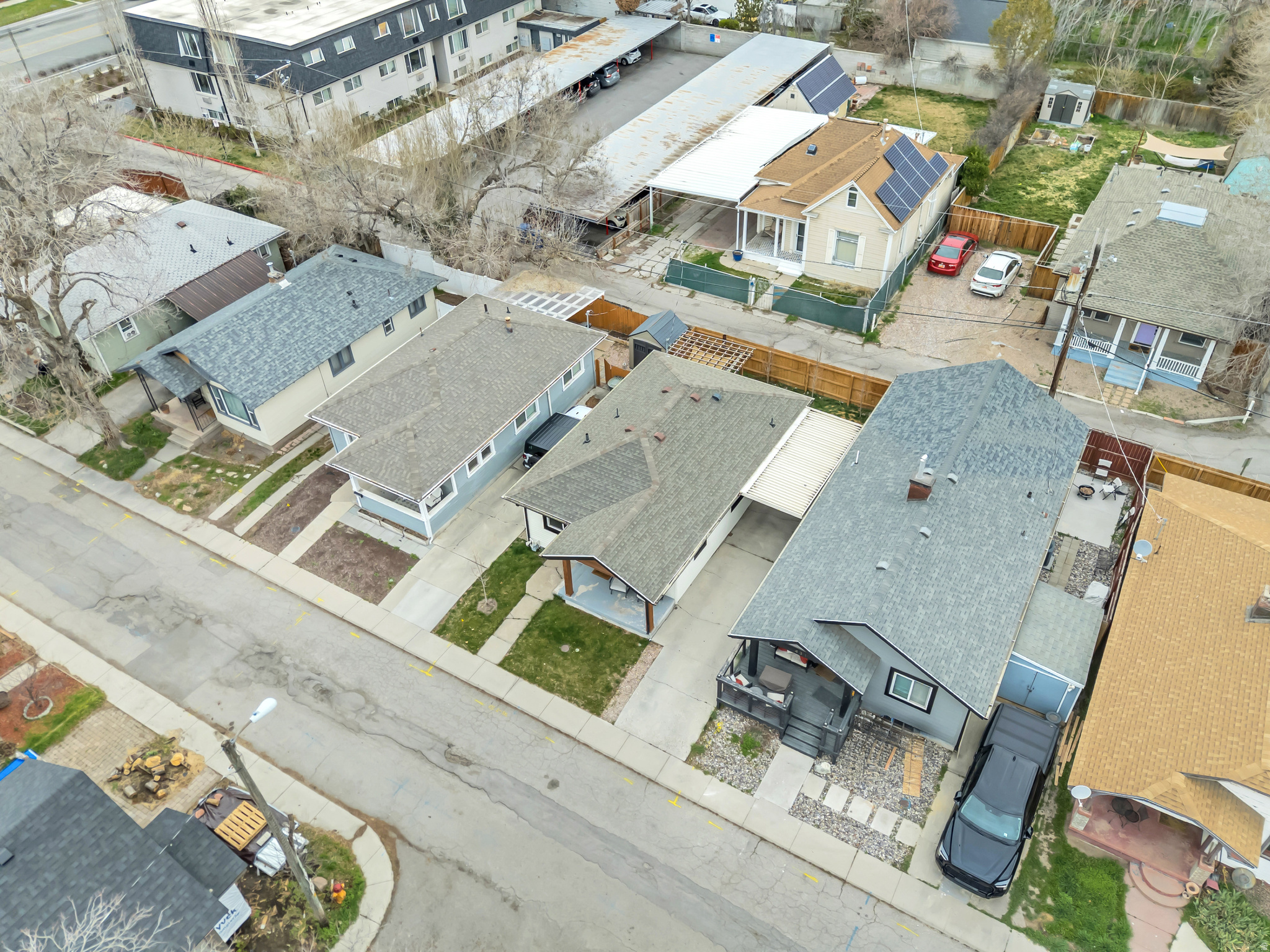 main property photo 20