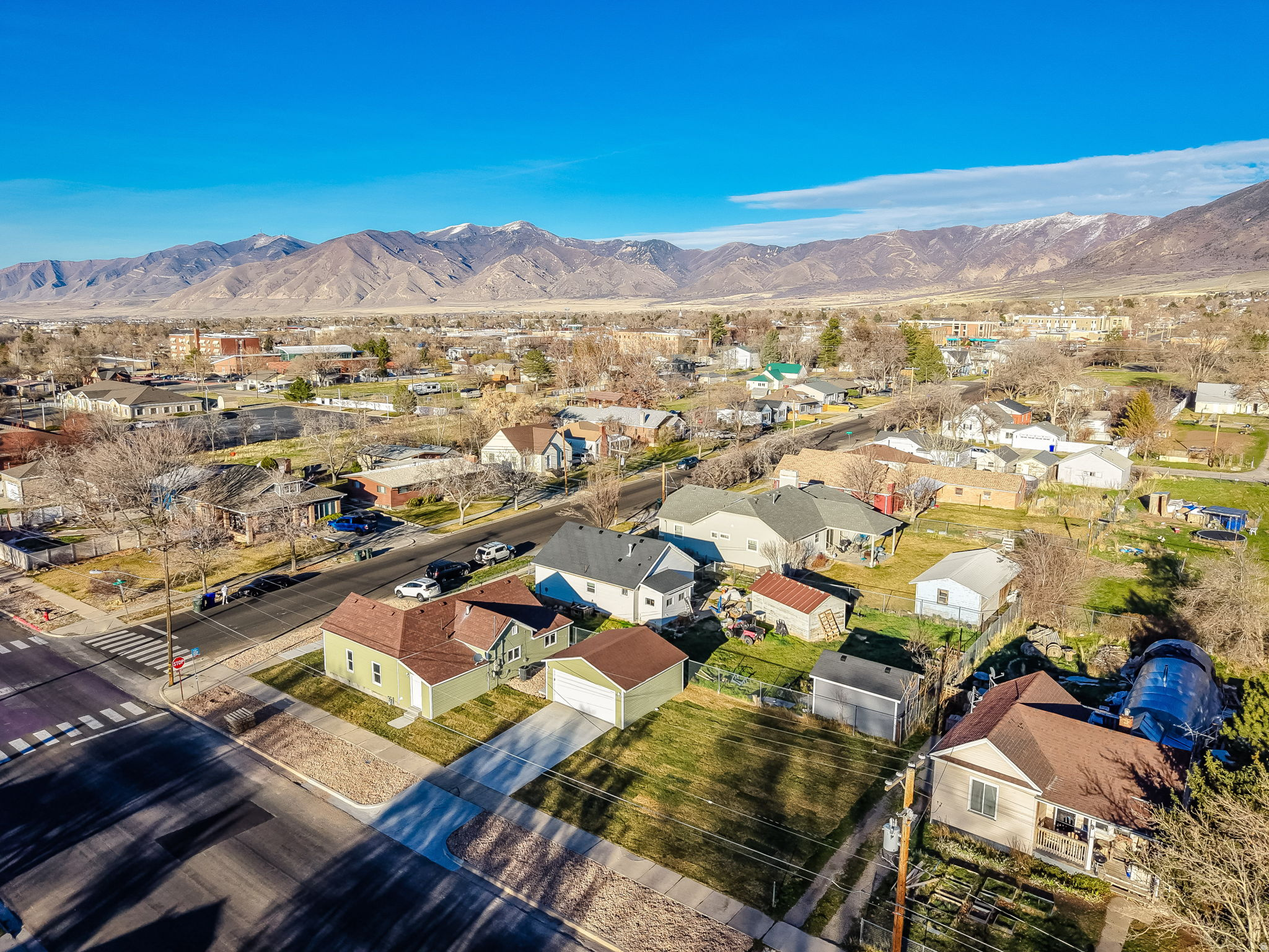 main property photo 28