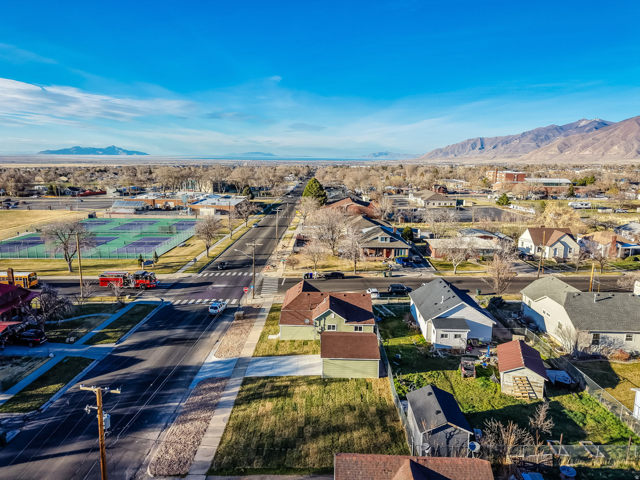 main property photo 30