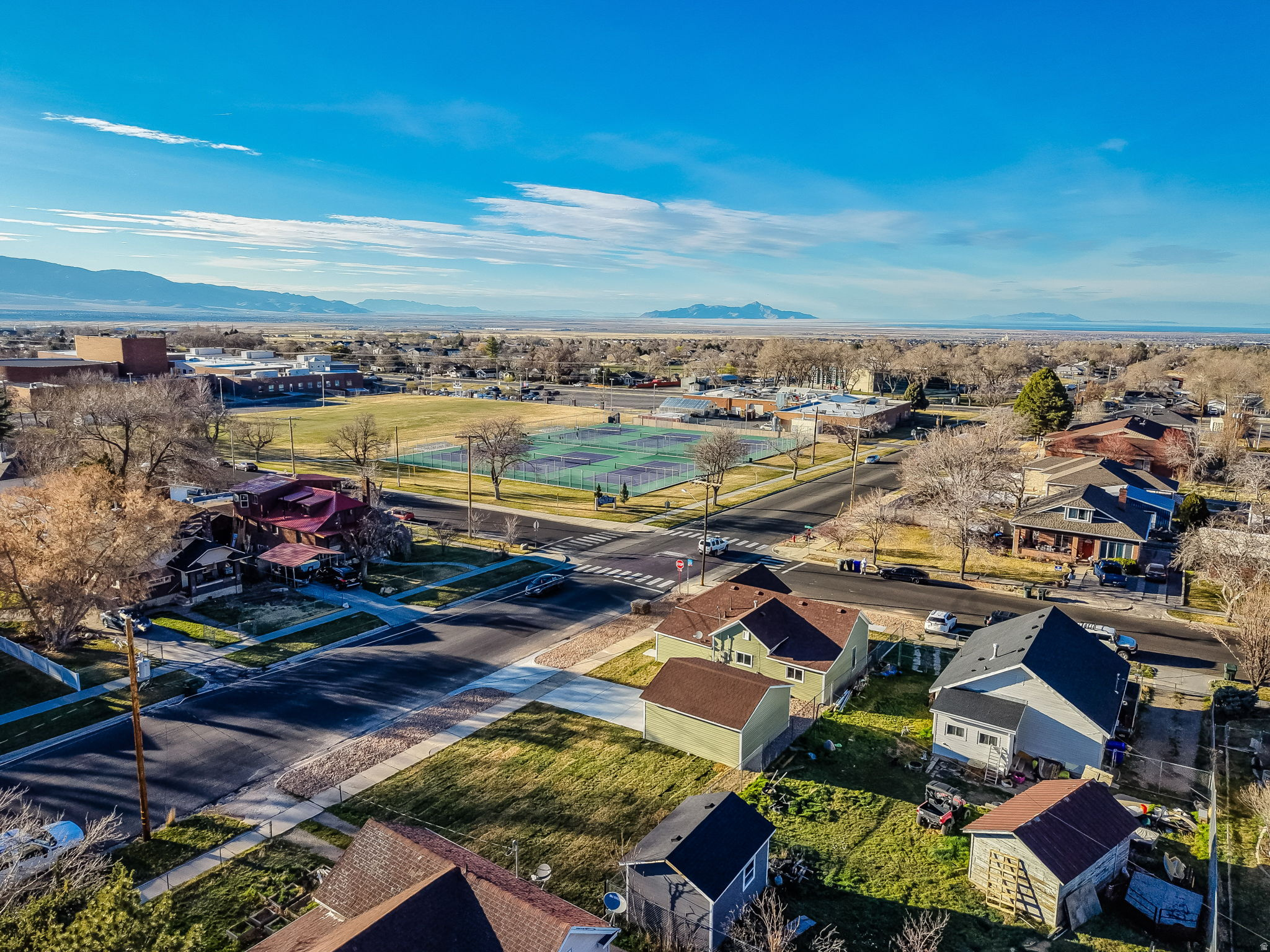 main property photo 32