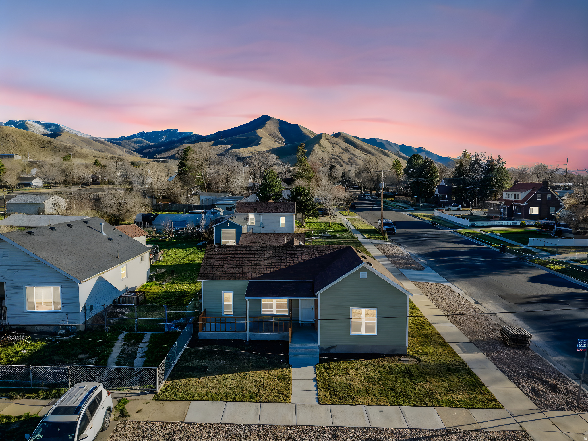 main property photo 36