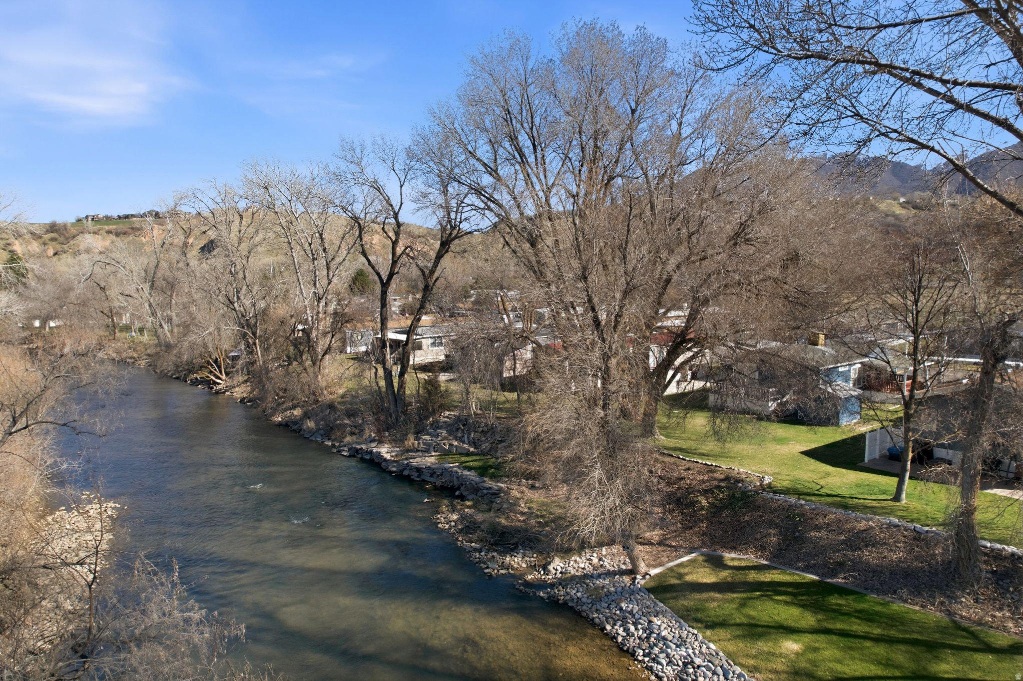 main property photo 36