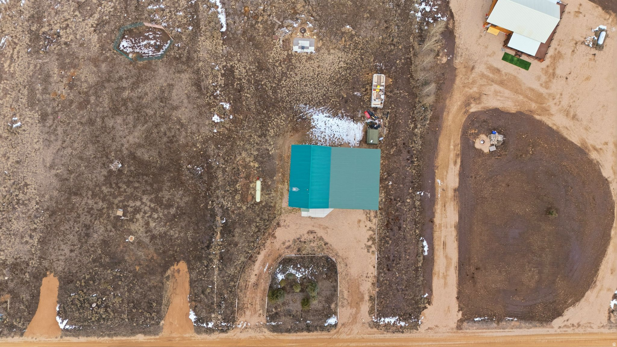 main property photo 4