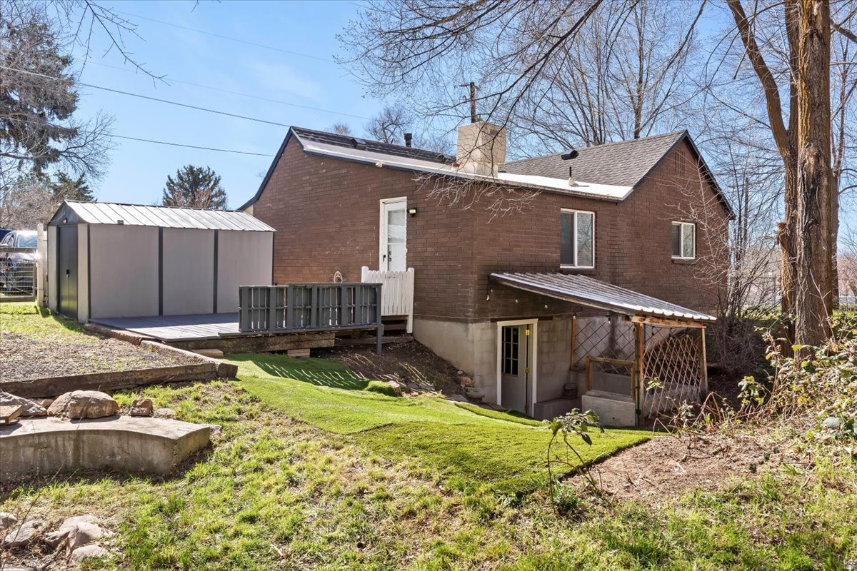 main property photo 18