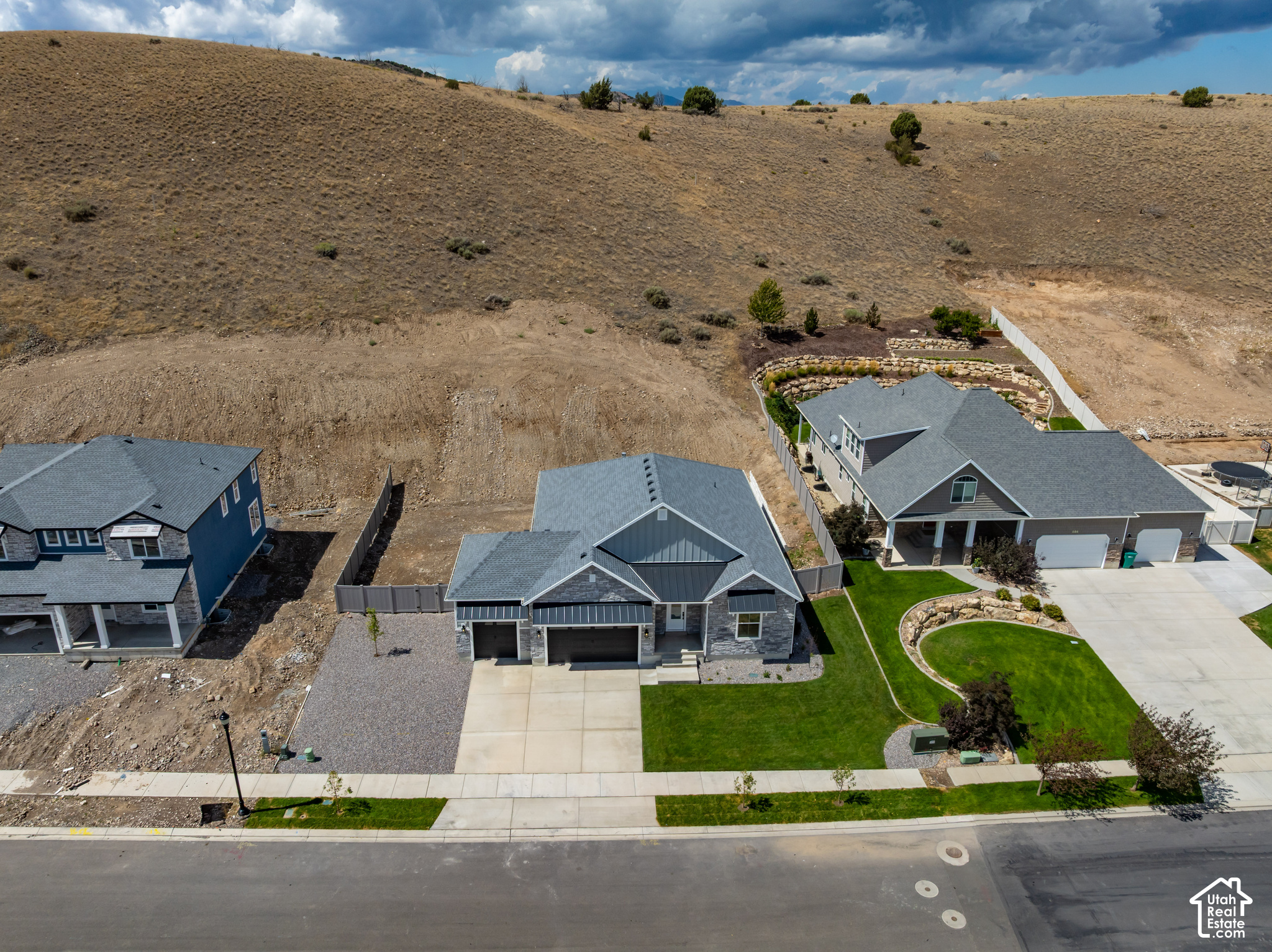main property photo 26